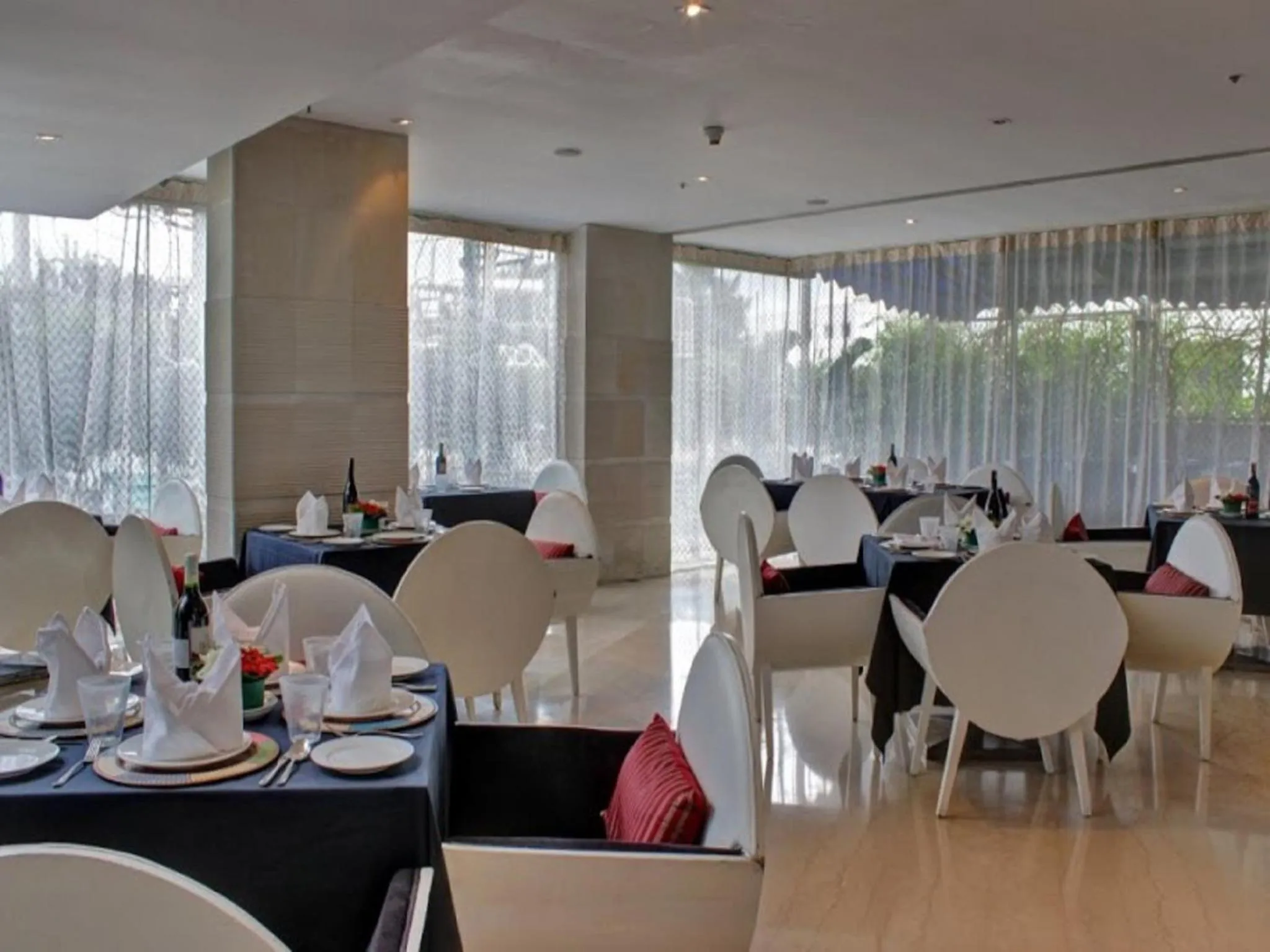 Restaurant/places to eat in Svenska Design Hotel, Electronic City, Bangalore