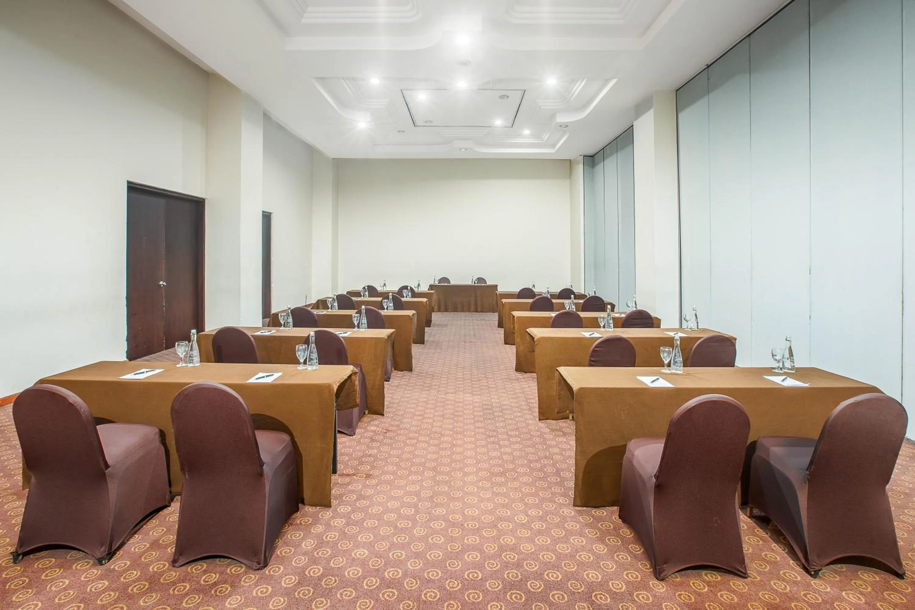 Meeting/conference room in Aryaduta Manado
