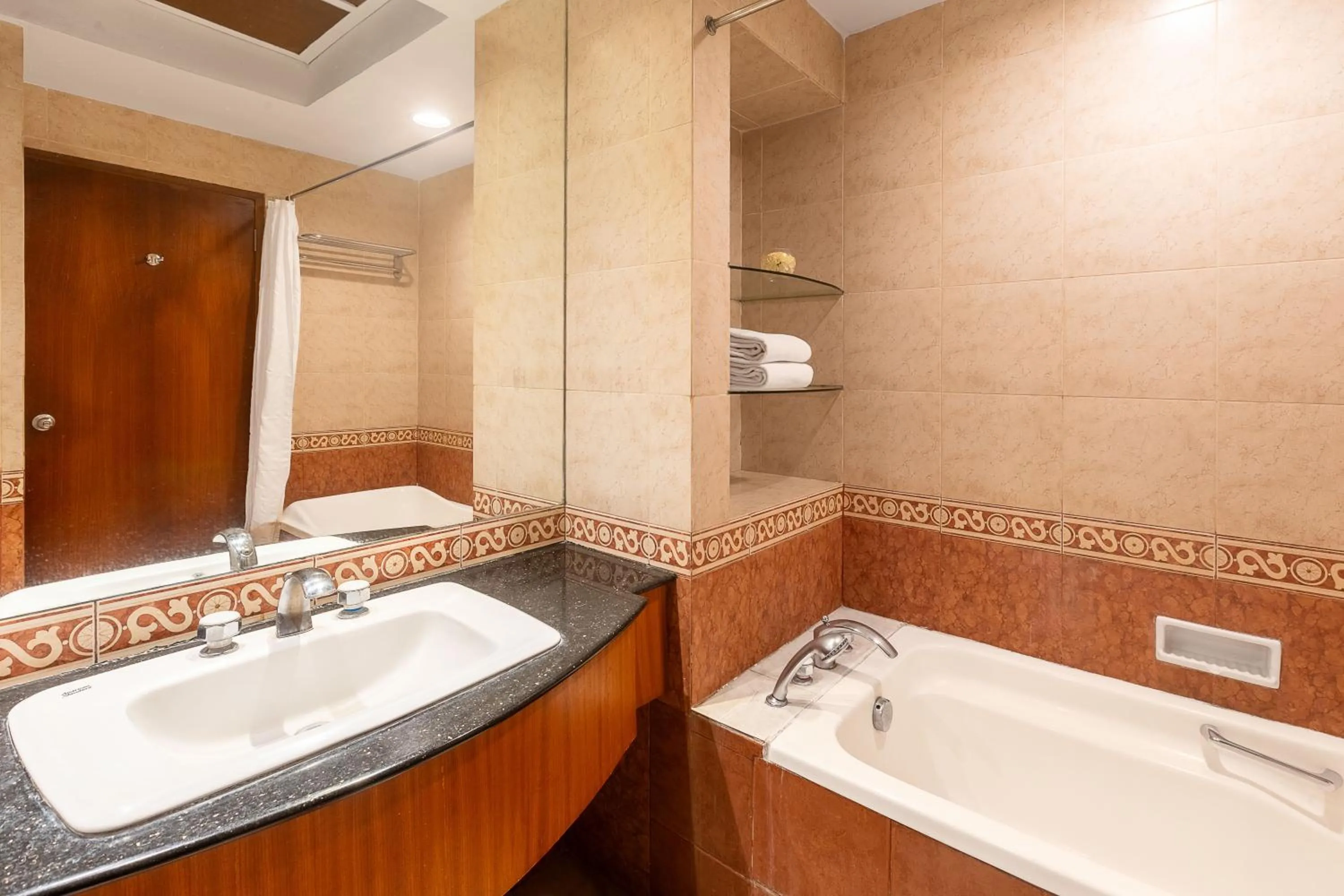 Bathroom in Aryaduta Manado