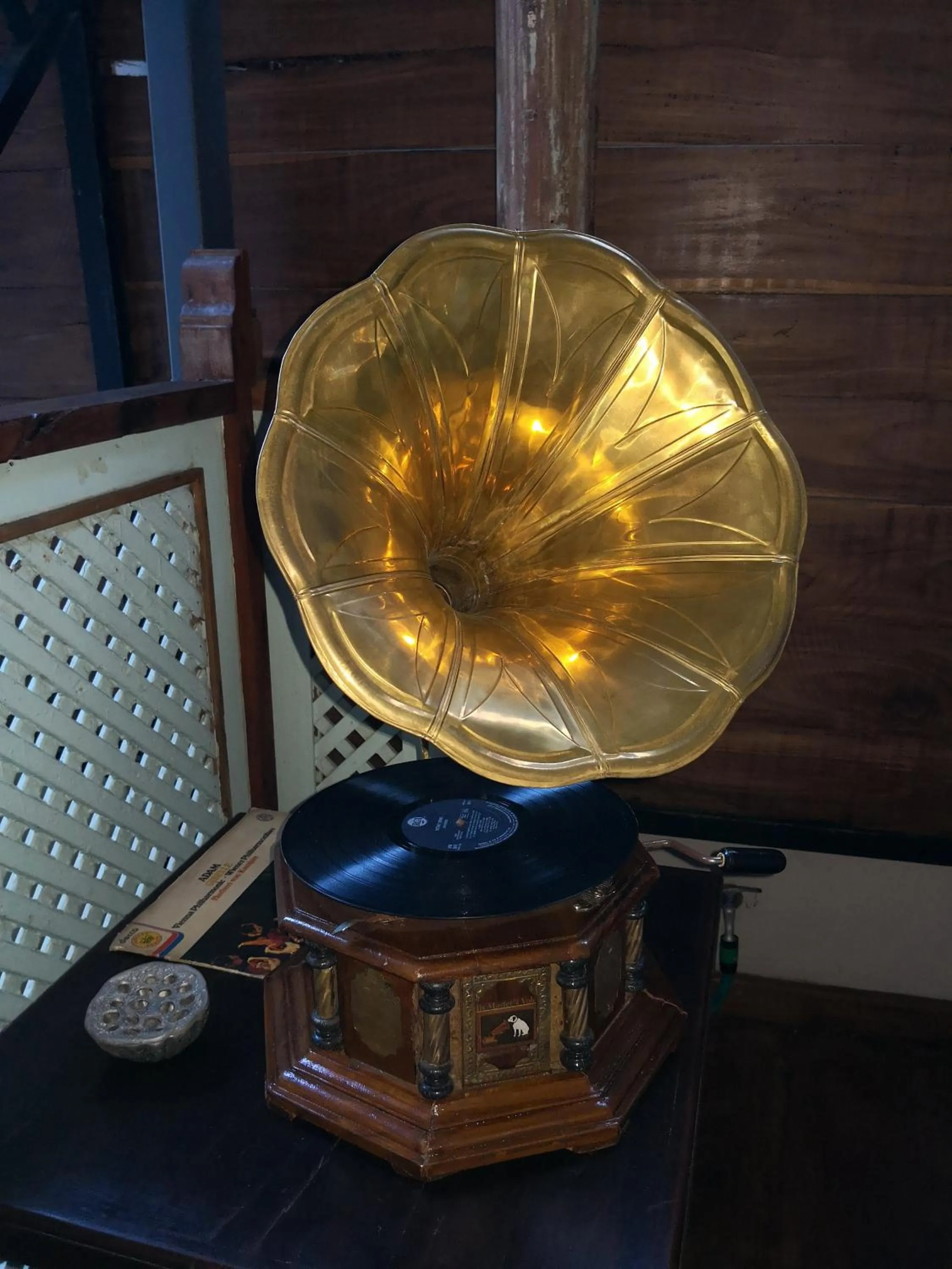 Decorative detail in LE JARDIN DU FORT - GALLE