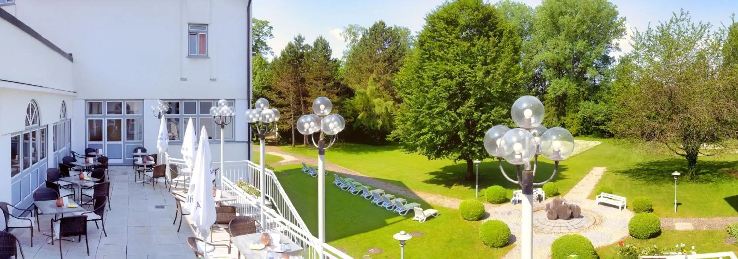 Garden view in Hotel Sonnengarten Garden view in Hotel Sonnengarten