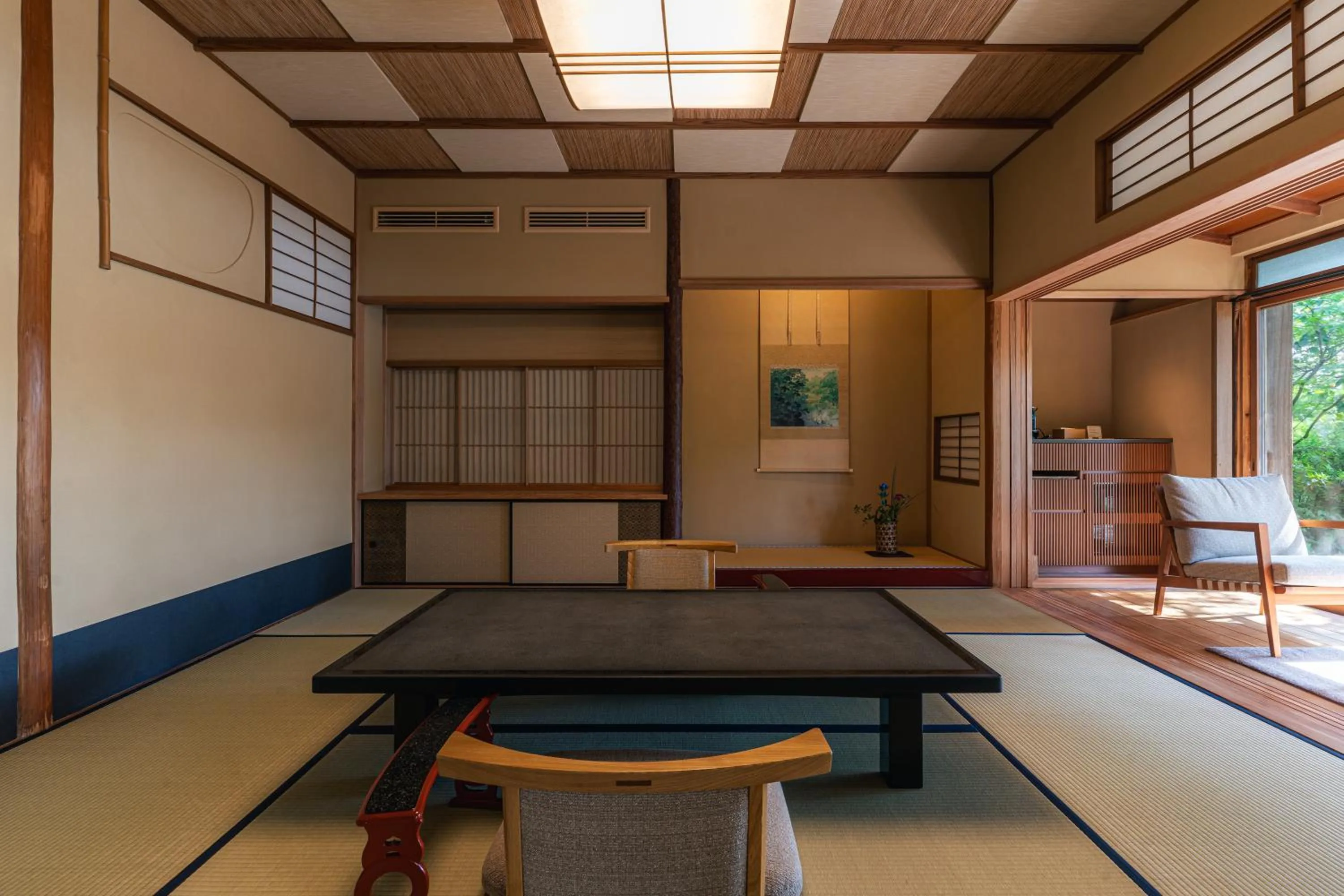 Living room in Monjusou Shourotei