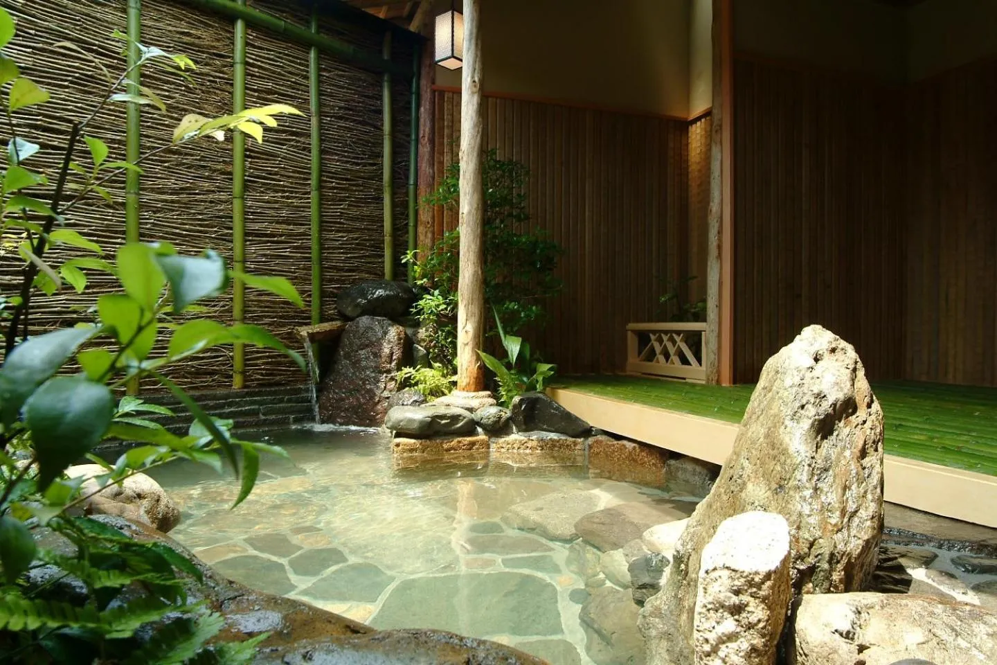 Hot Spring Bath in Monjusou Shourotei