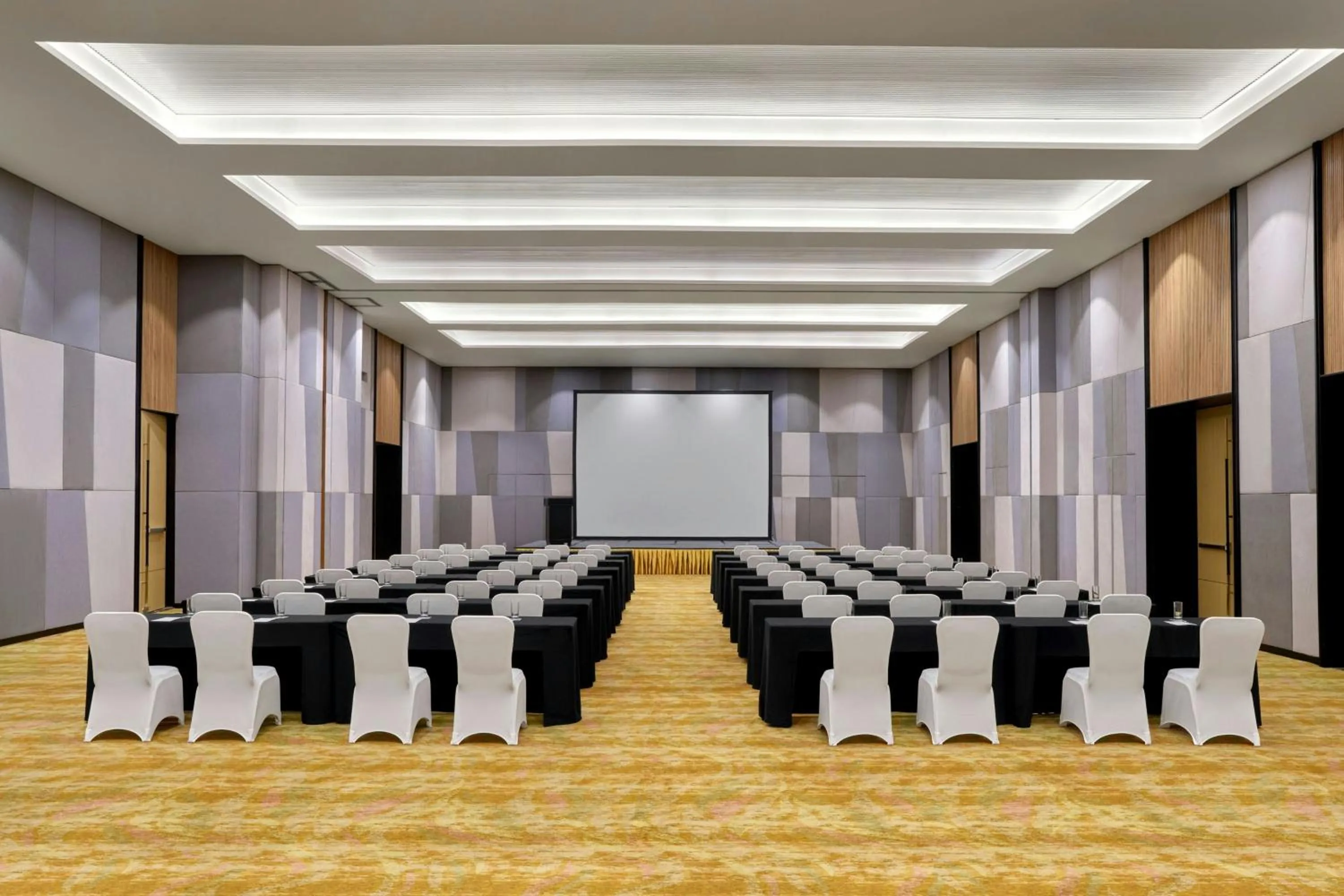 Meeting/conference room in Sheraton Hanoi West