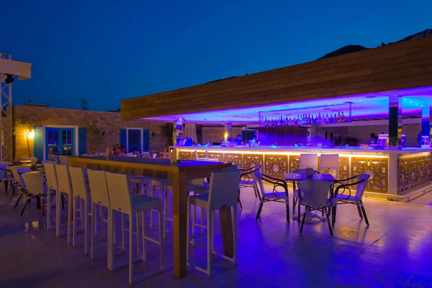 Lounge or bar in Bellazure Hotel