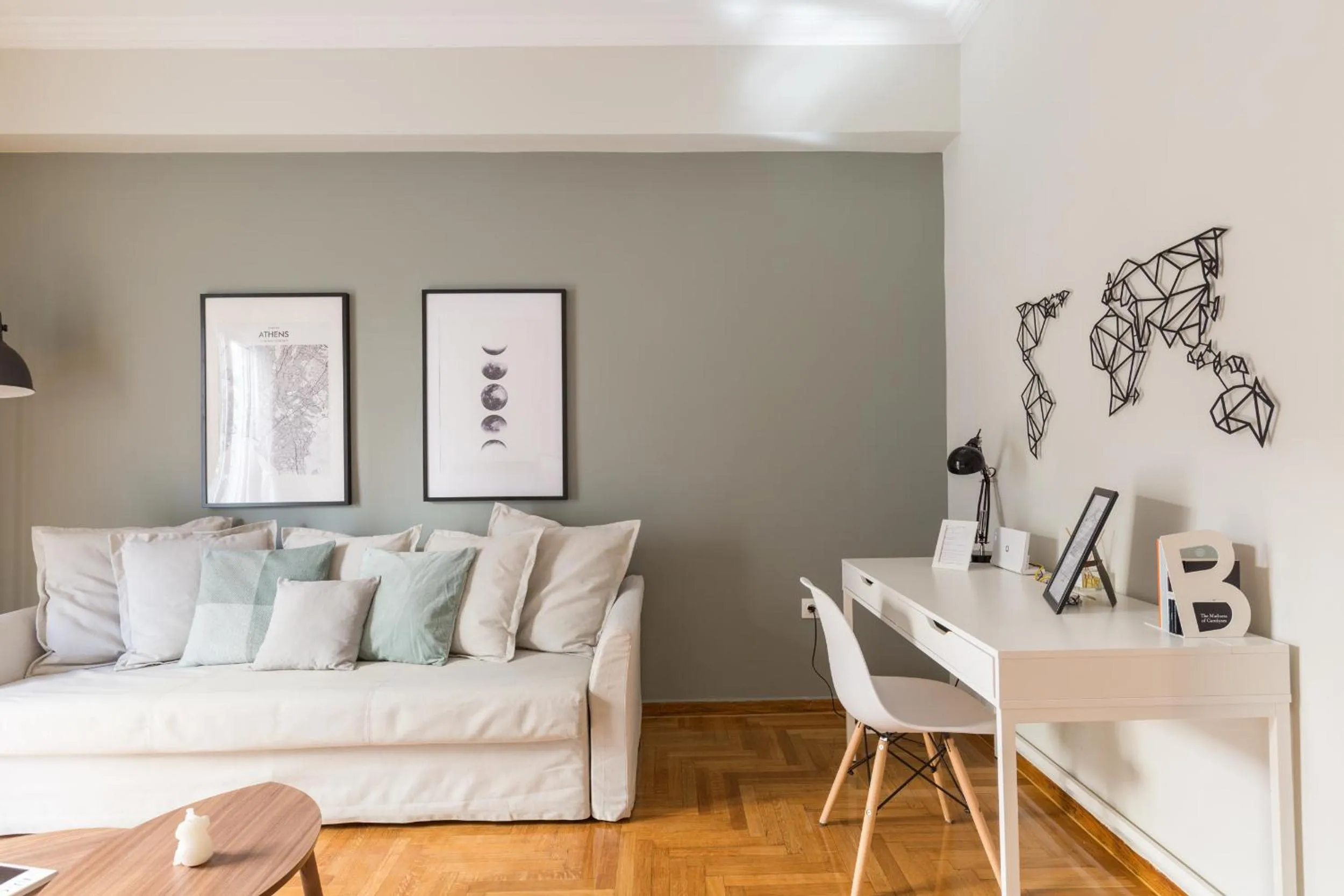 Sleek Flat in Central Syntagma by UPSTREET