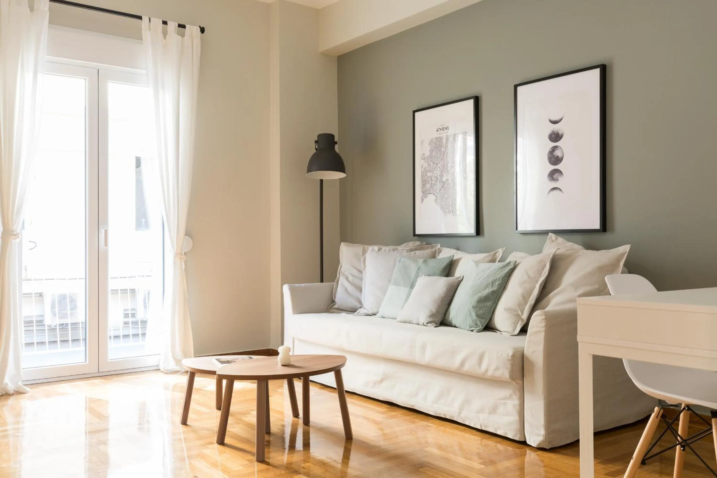 Sleek Flat in Central Syntagma by UPSTREET