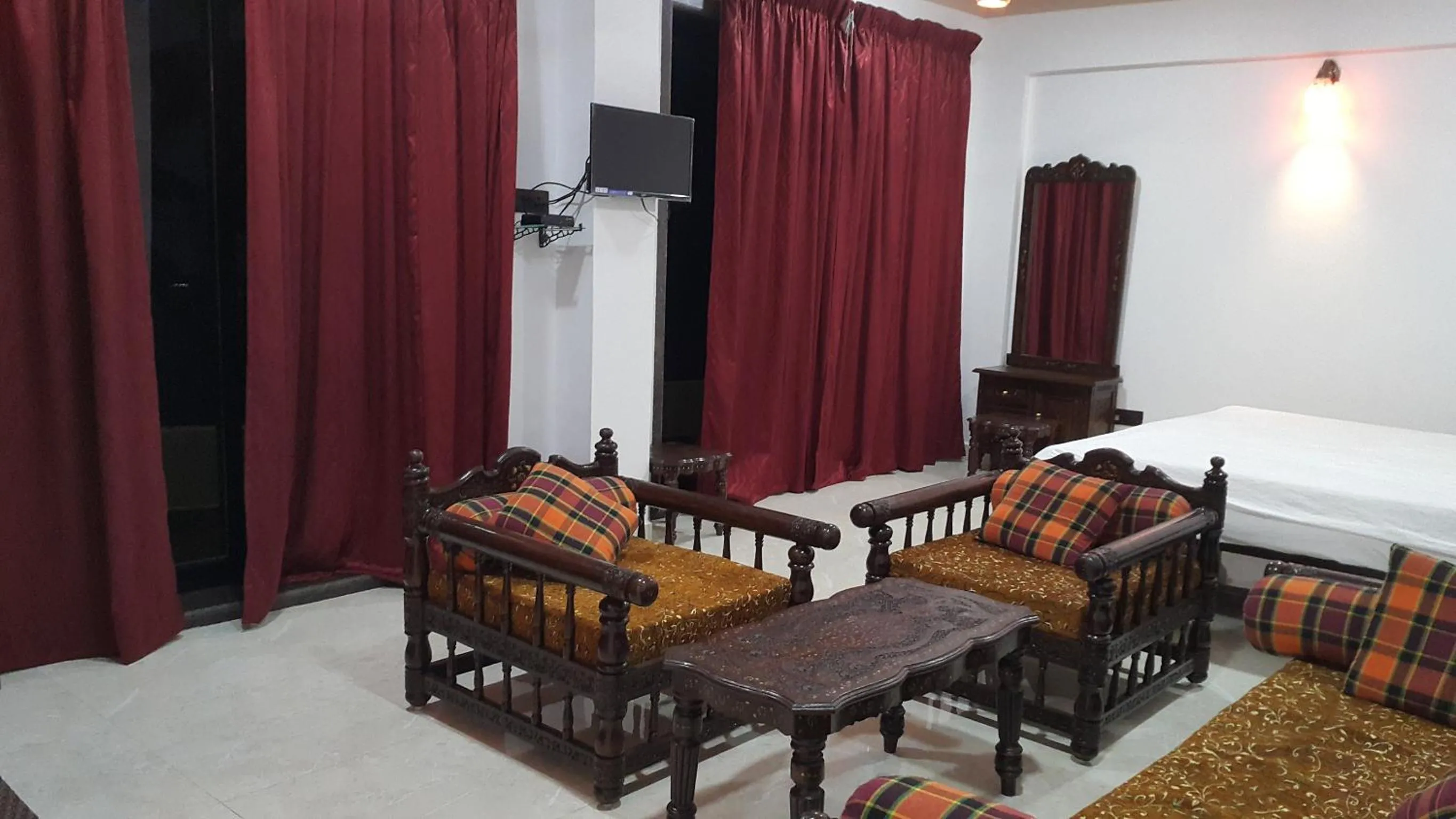 Bed in Hotel Murud Marina