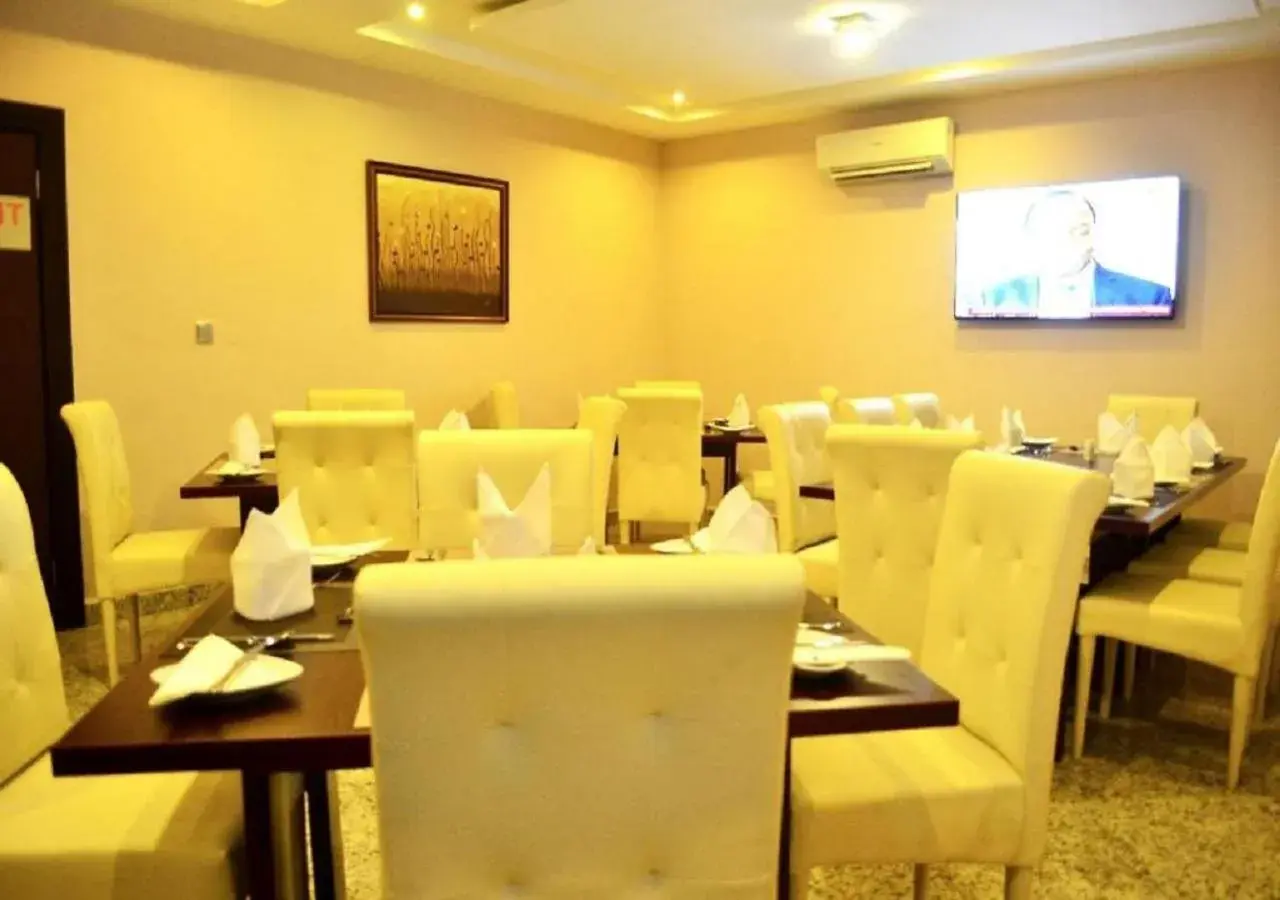 Restaurant/places to eat in Ace Premier Hotel Restaurant/places to eat in Ace Premier Hotel