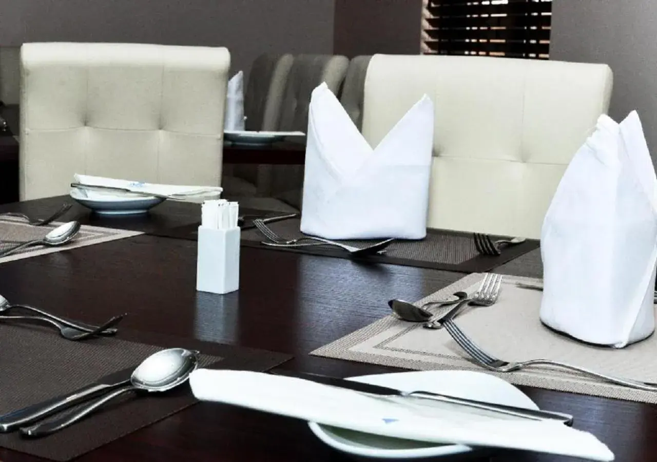 Restaurant/places to eat in Ace Premier Hotel Restaurant/places to eat in Ace Premier Hotel