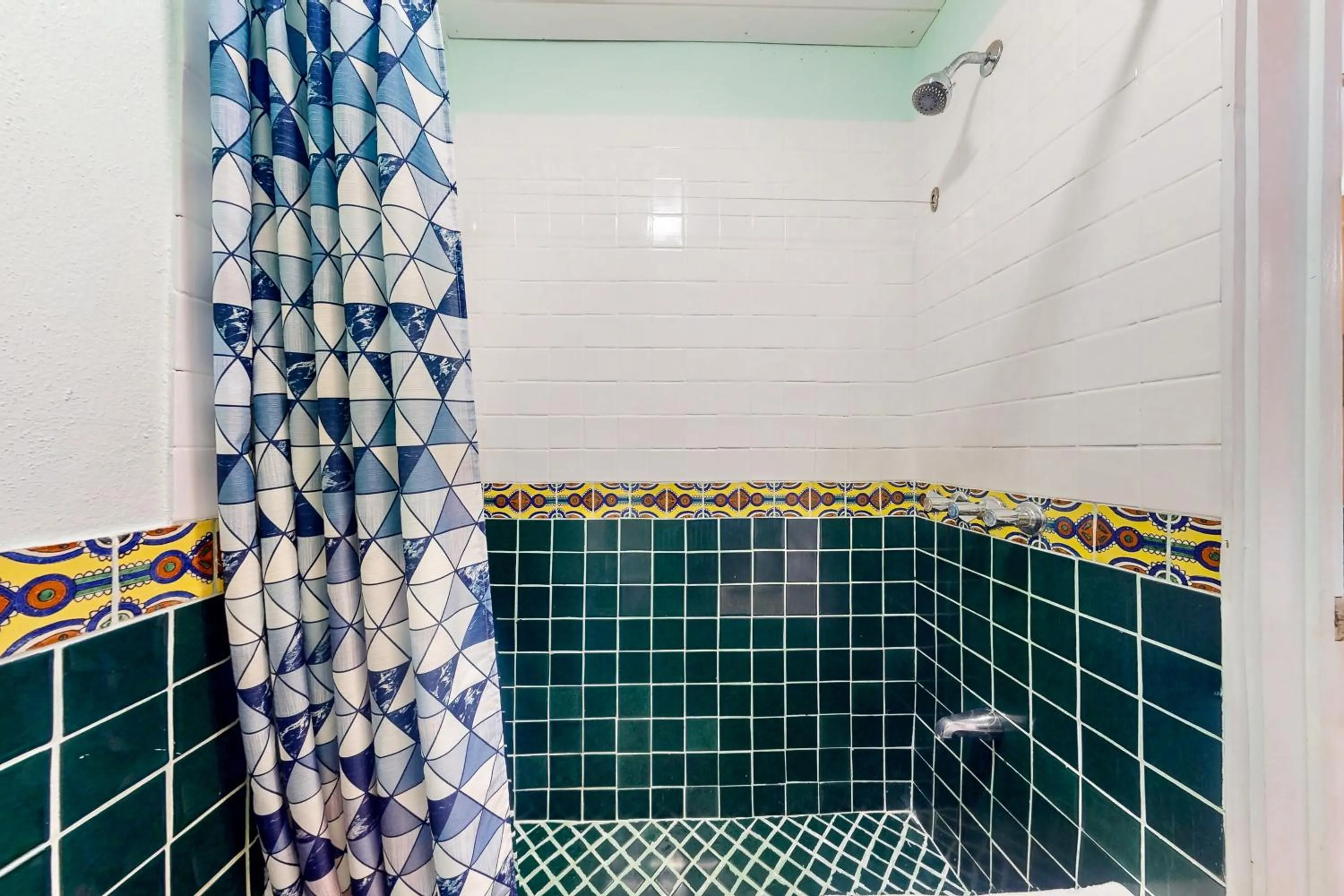 Condo #24 @ Beachside Villas