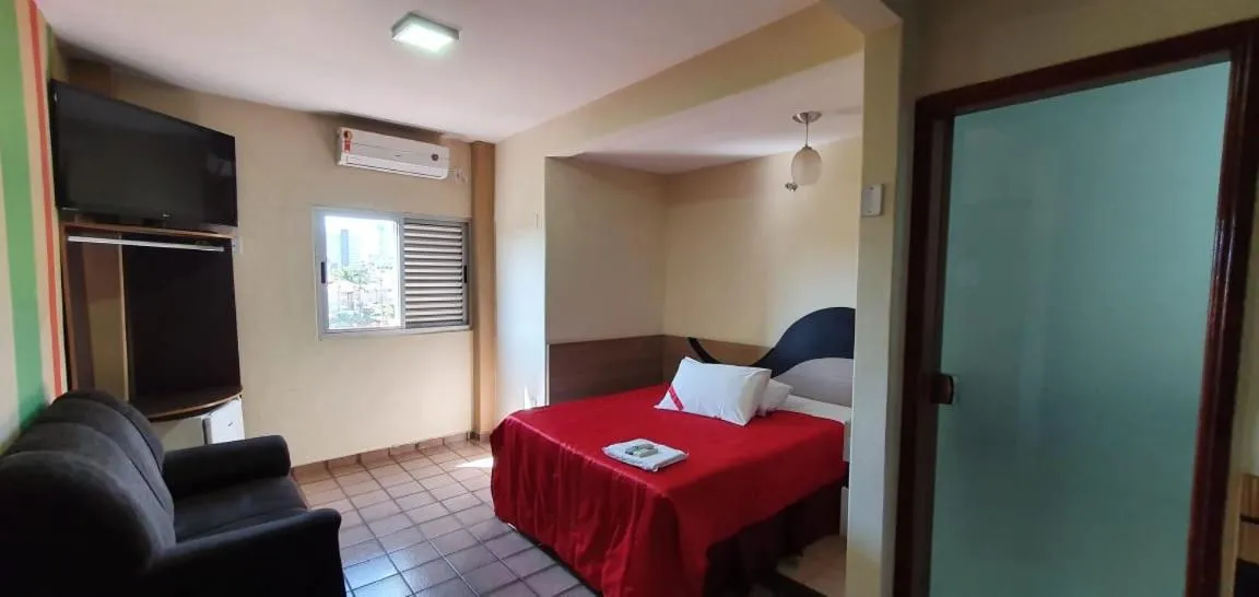 Bed in Colorado Plaza Hotel