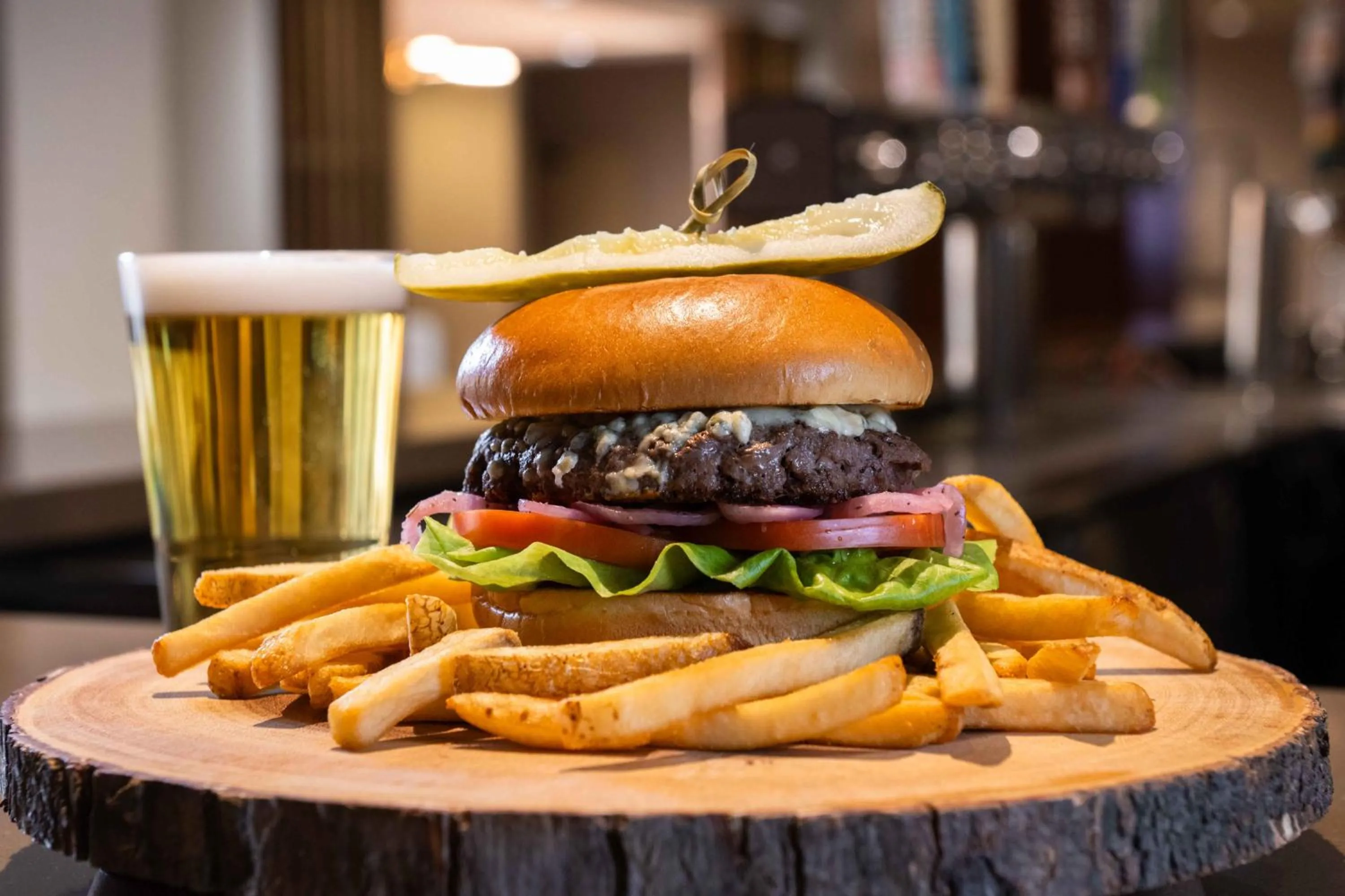 Restaurant/places to eat in DoubleTree by Hilton San Francisco Airport