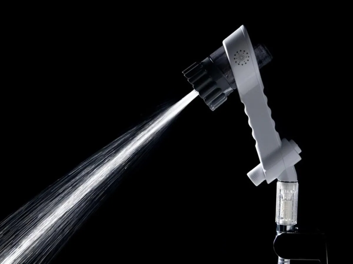 Shower in Kobe Plaza Hotel