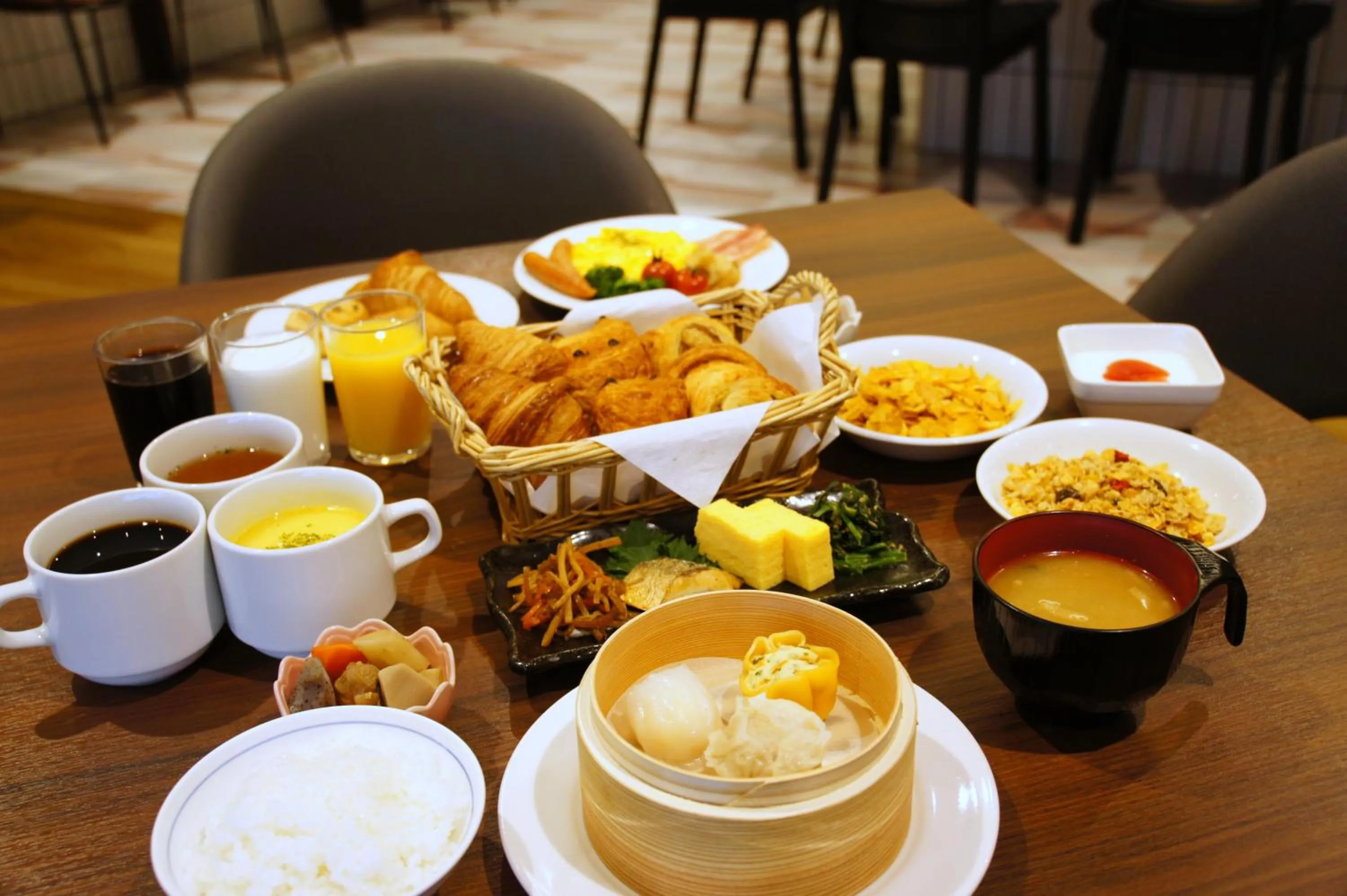 Restaurant/places to eat in Kobe Plaza Hotel