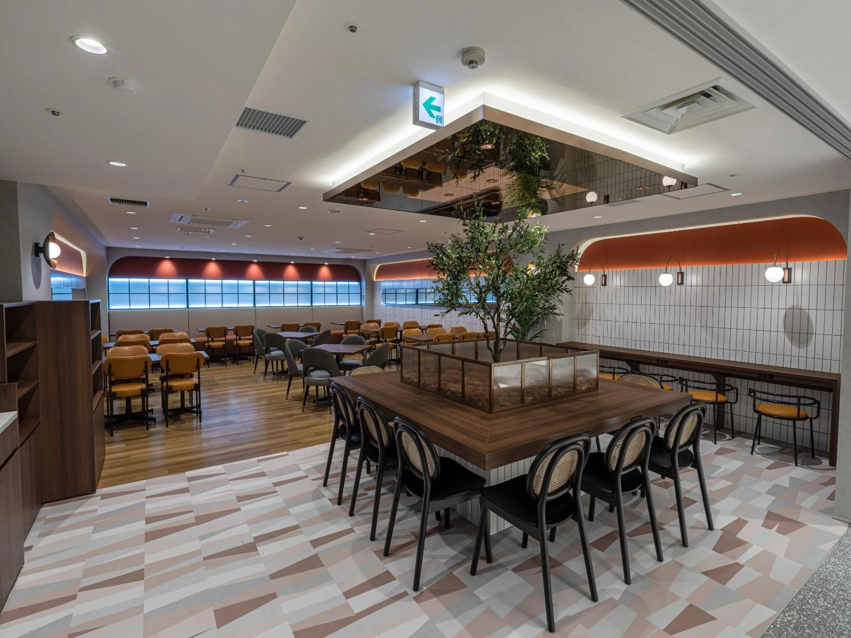 Restaurant/places to eat in Kobe Plaza Hotel