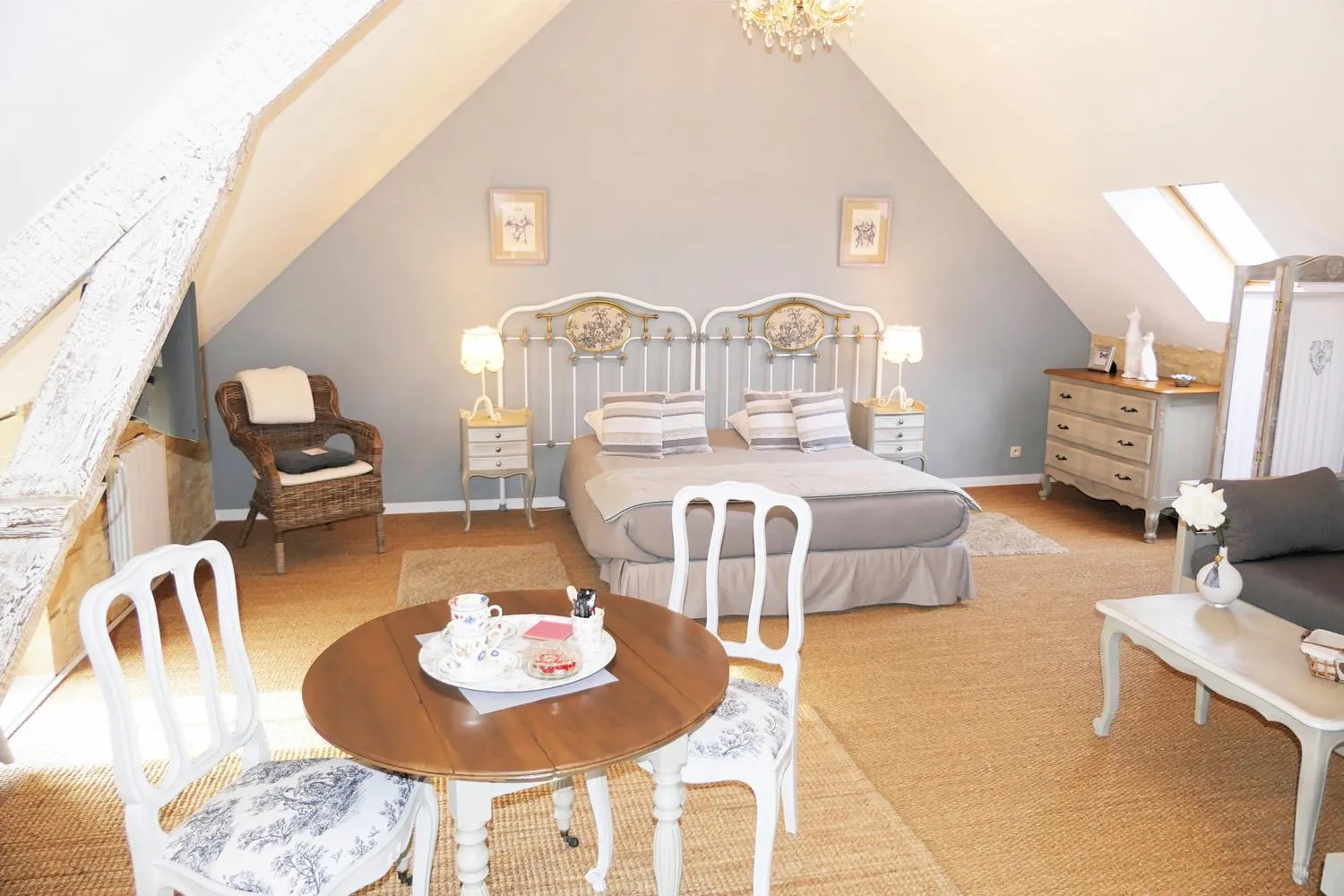 Photo of the whole room in Les Pérelles