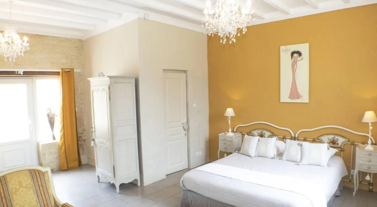 Photo of the whole room, Bed in Les Pérelles