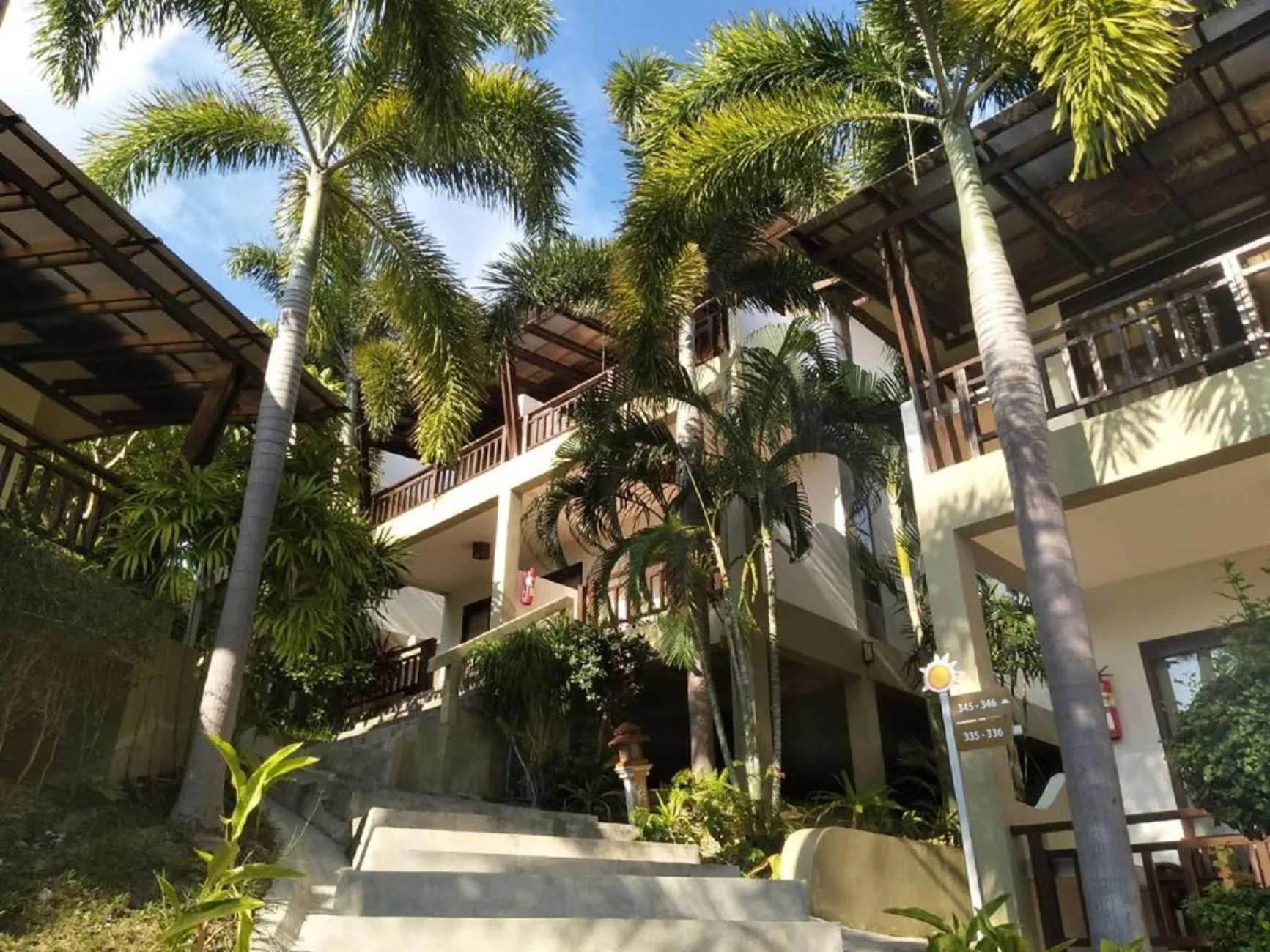 Property building in Sunset Beach Villas