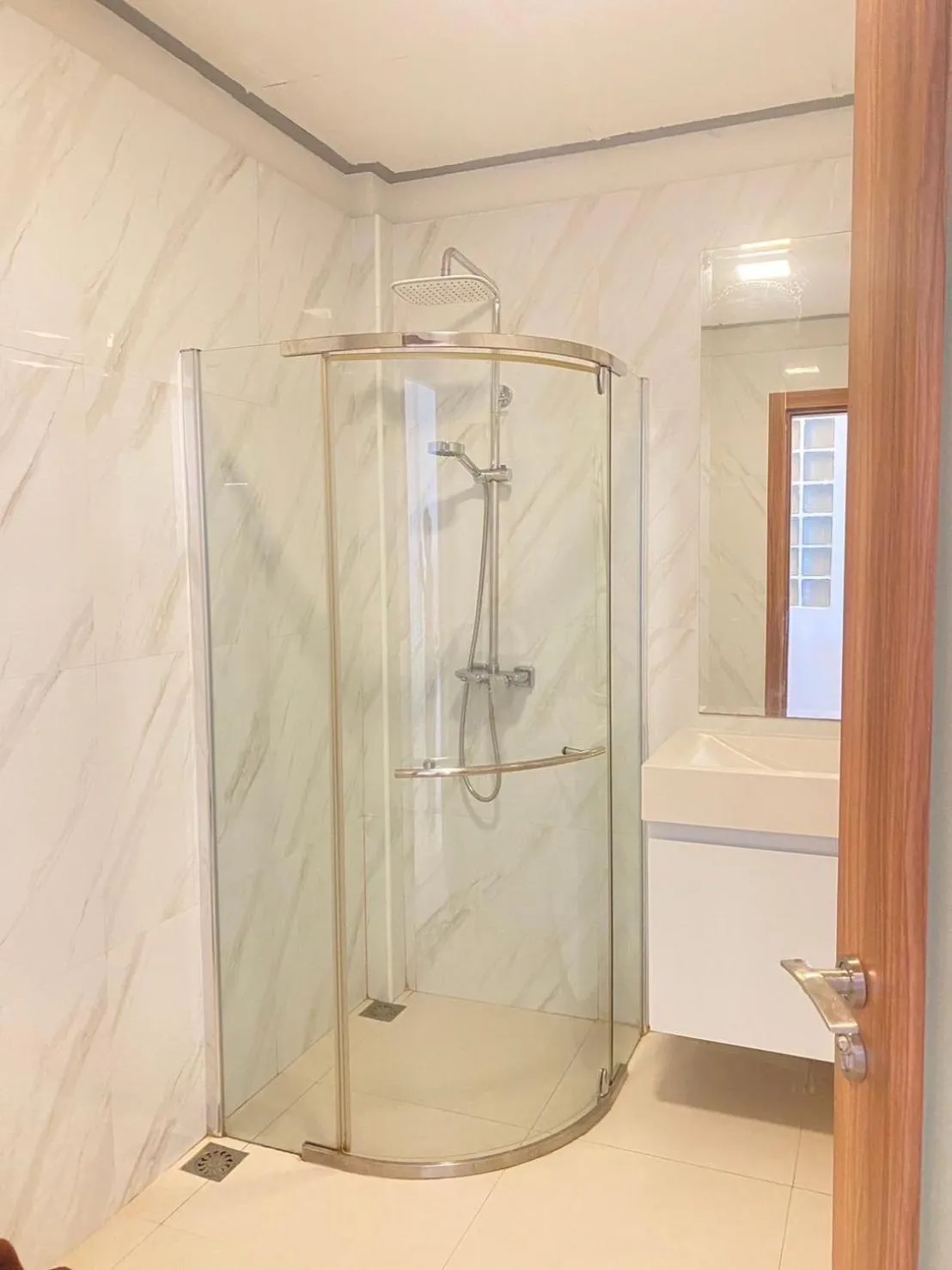 Shower in Sunset Beach Villas