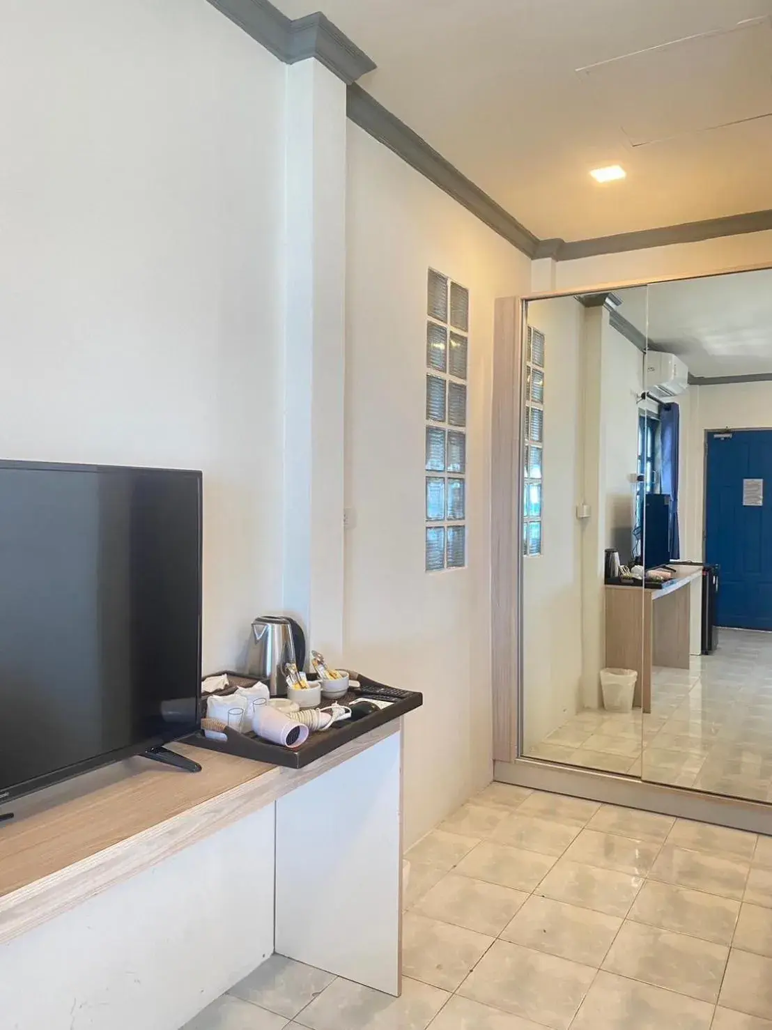 Photo of the whole room in Sunset Beach Villas Photo of the whole room in Sunset Beach Villas