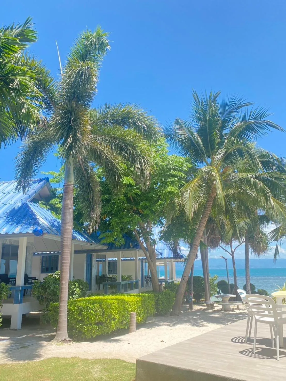 Property building in Sunset Beach Villas