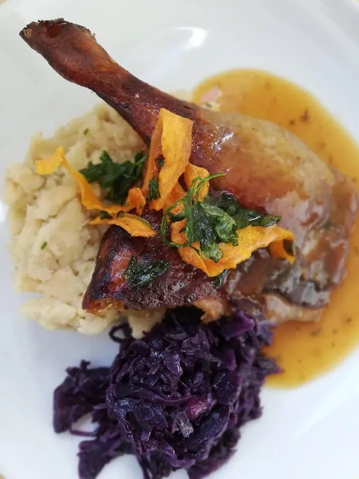 Food and drinks in Ranch Marina