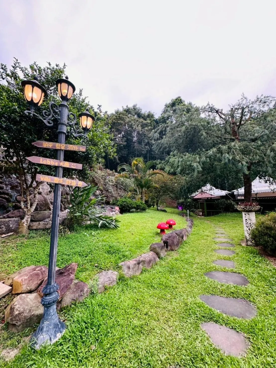 Garden view in Yue Ya Villa