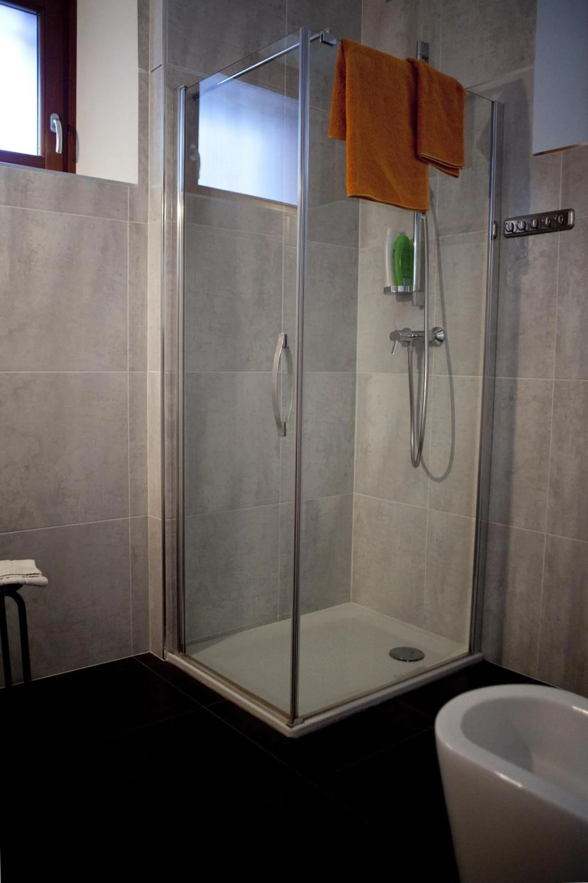 Shower in B&B Al Sole Di Cavessago