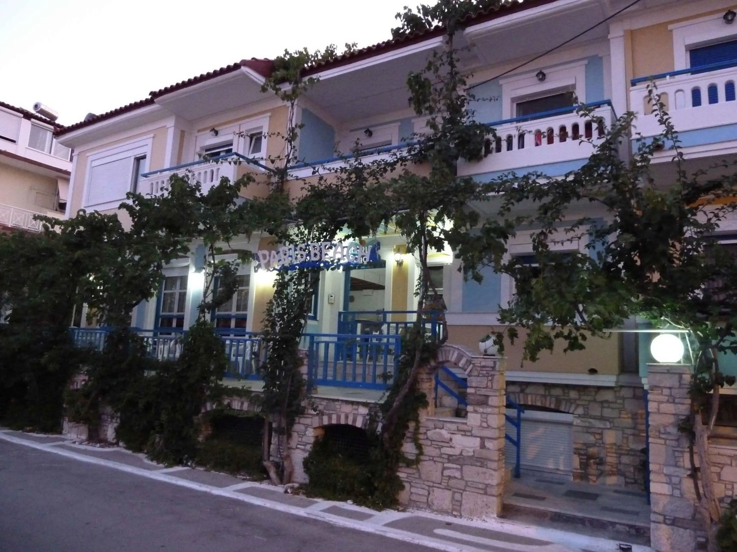 Facade/entrance in Paris Beach Hotel
