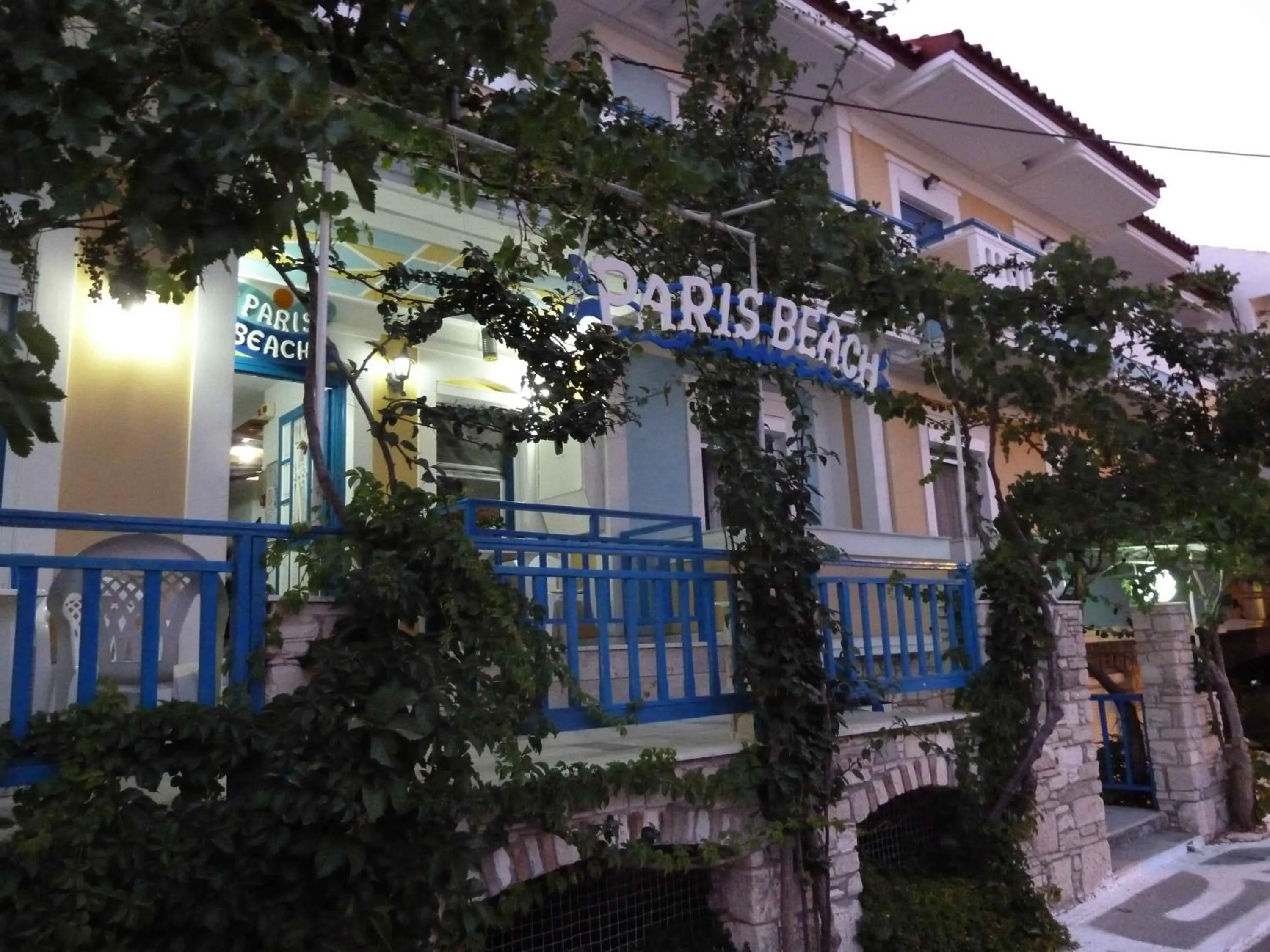 Facade/entrance in Paris Beach Hotel