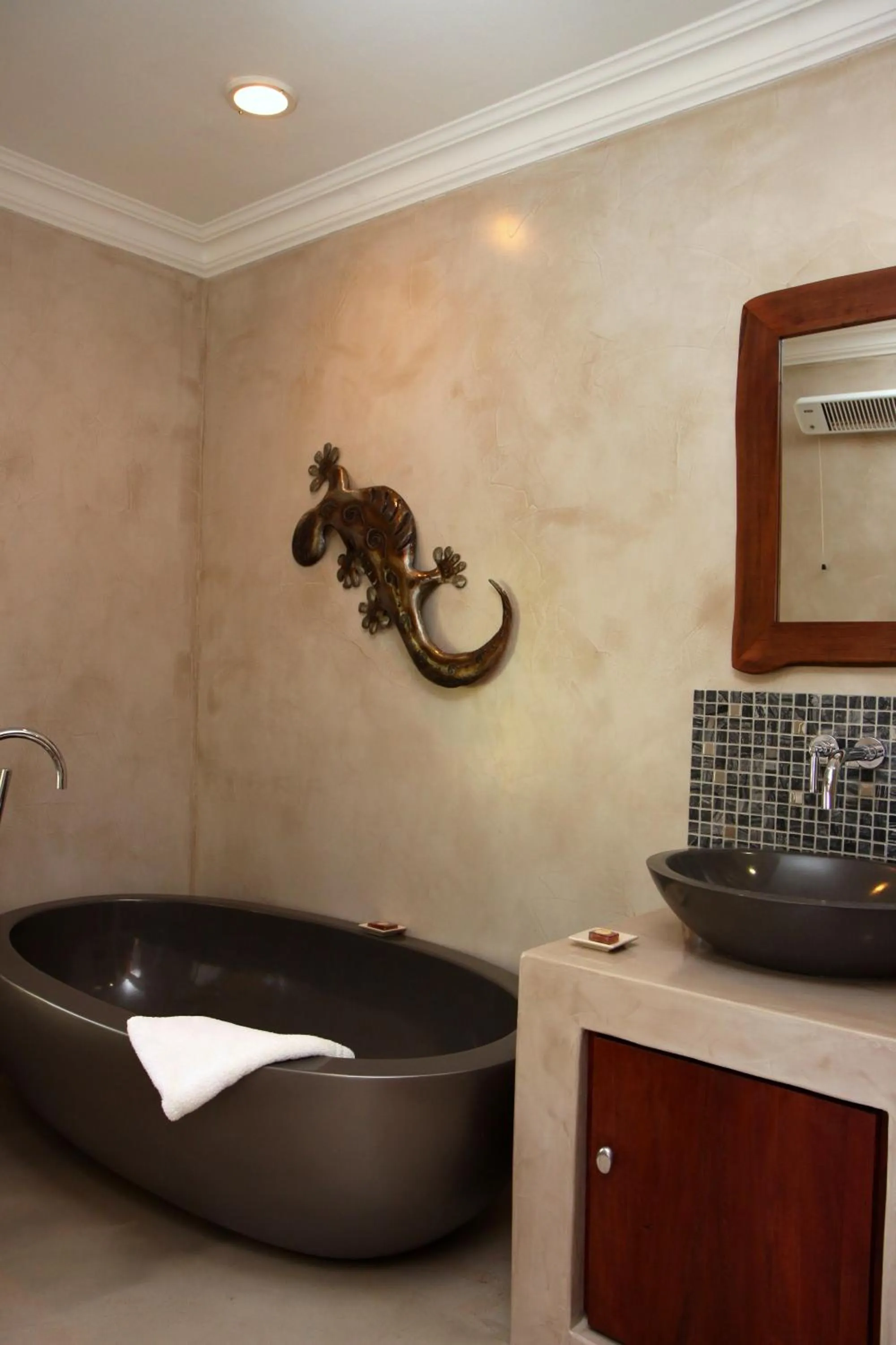 Bathroom in Fynbos Ridge Country House & Cottages