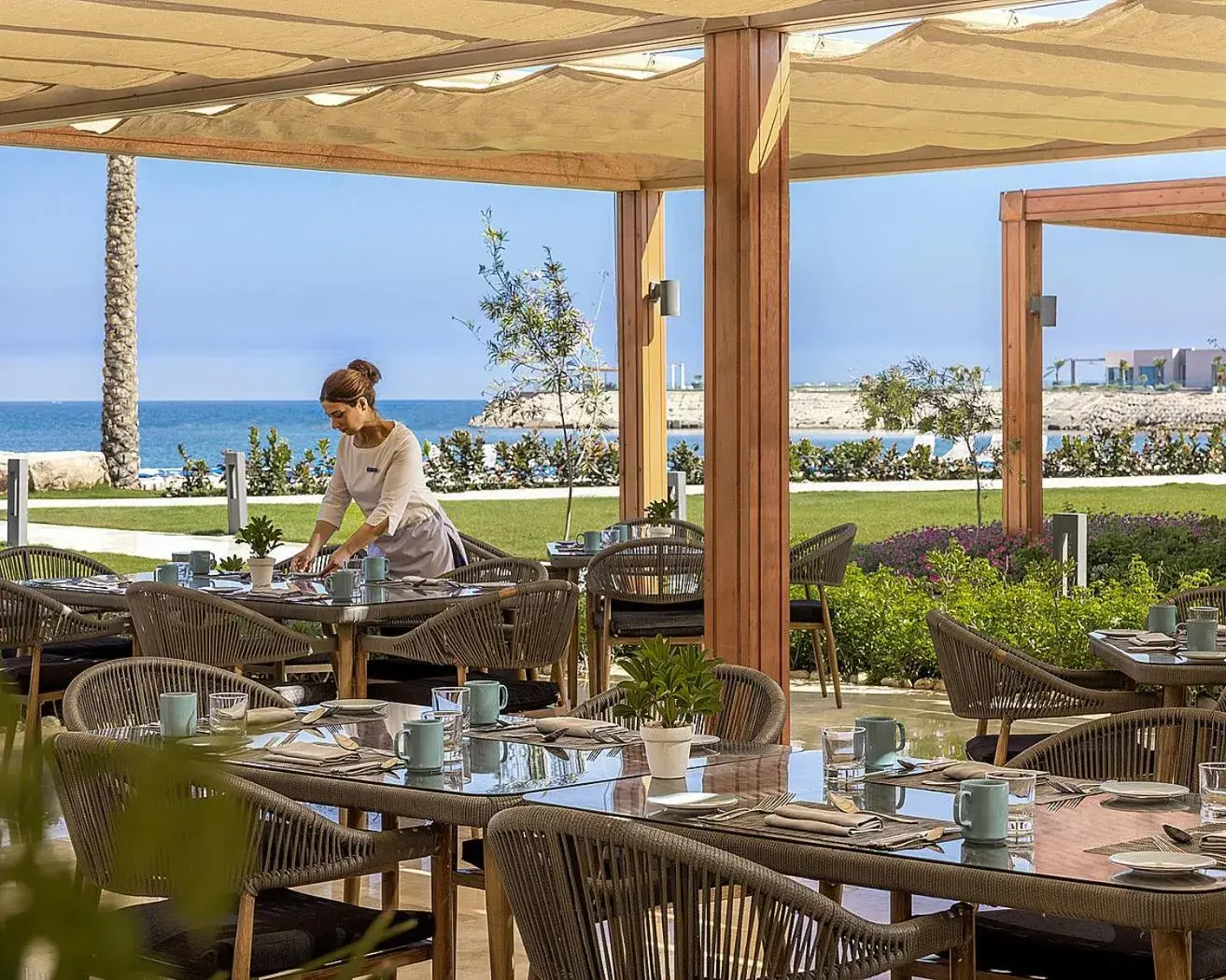 Restaurant/places to eat in Four Seasons Hotel Alexandria At San Stefano Restaurant/places to eat in Four Seasons Hotel Alexandria At San Stefano