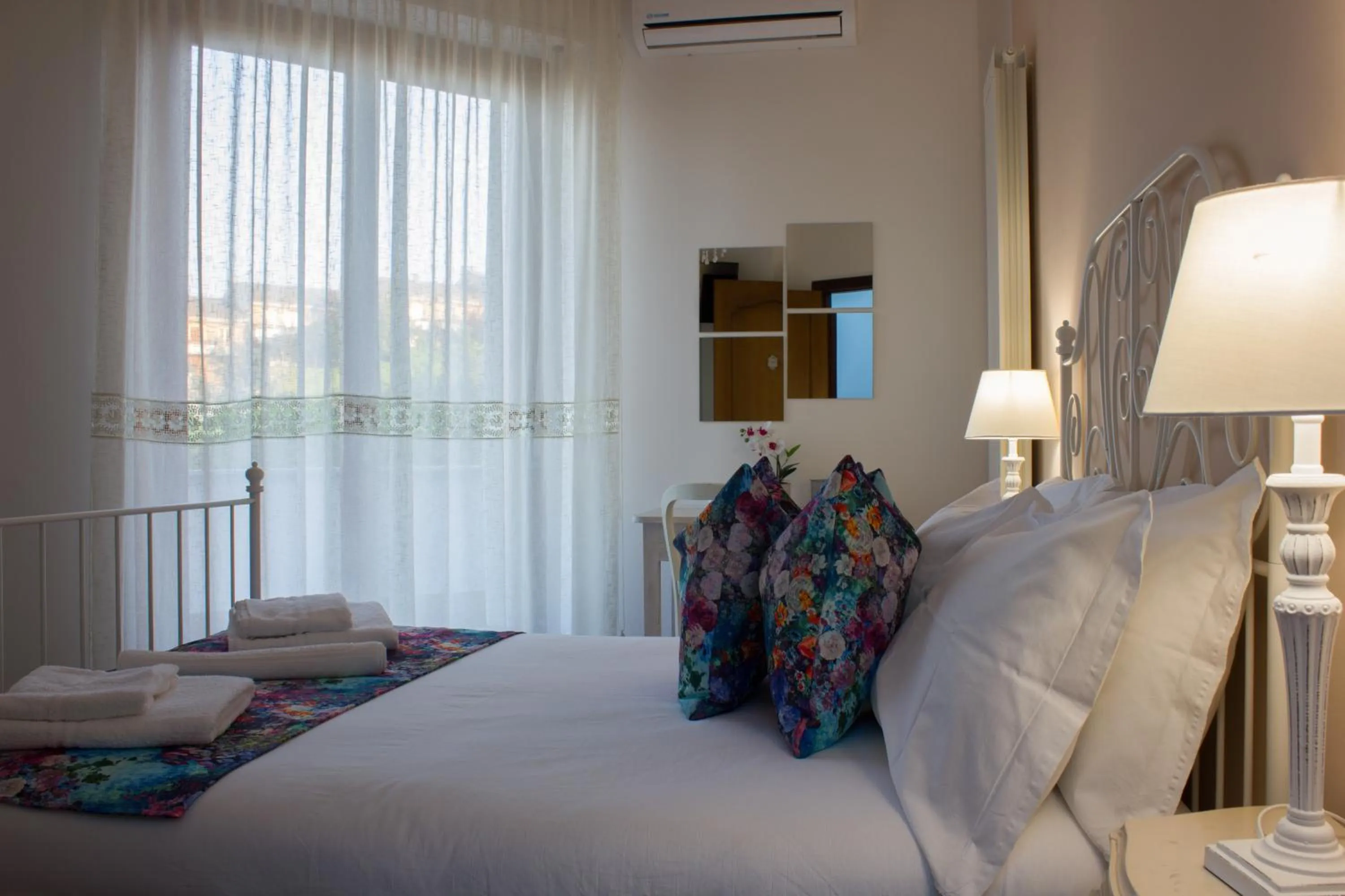 Bed in City View Pescara B&B