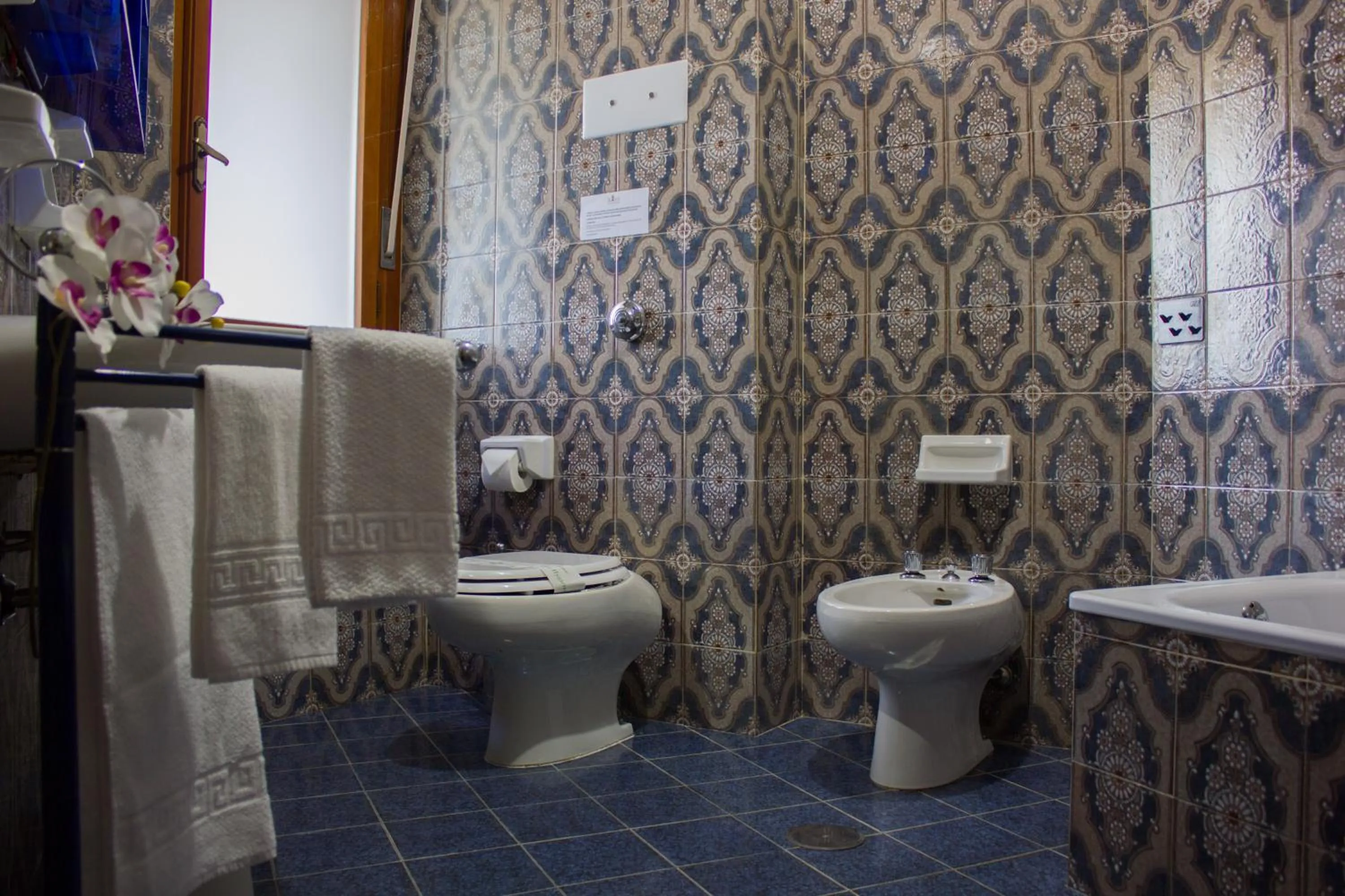 Bathroom in City View Pescara B&B