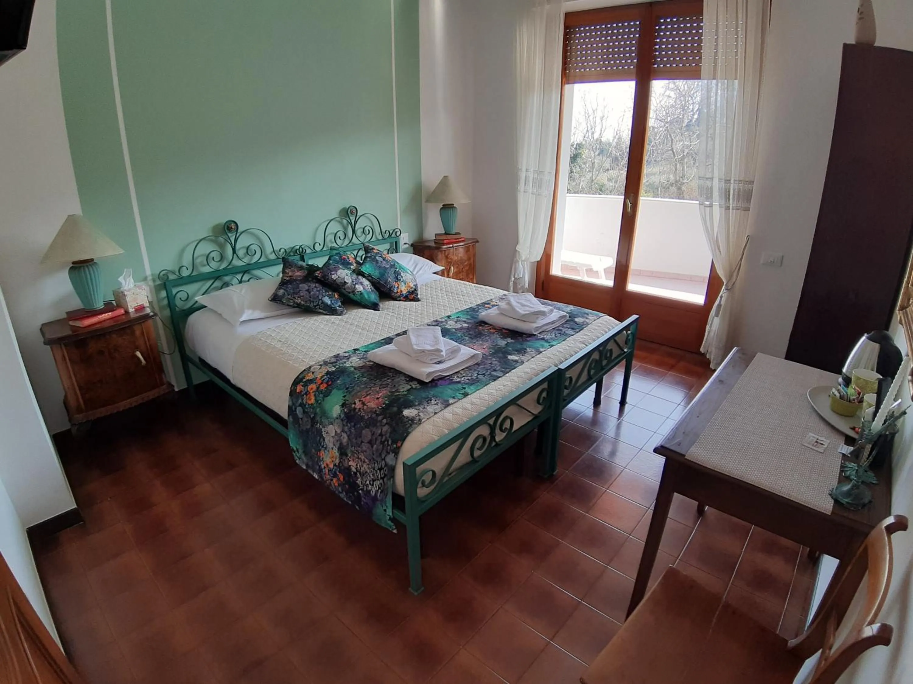 Bed in City View Pescara B&B