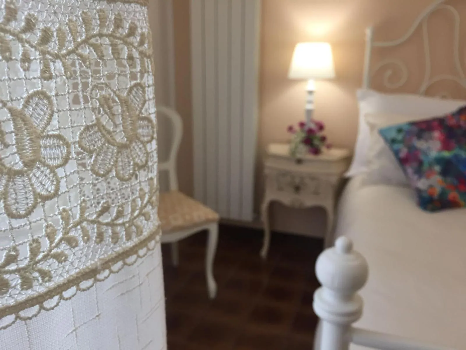 Decorative detail, Bed in City View Pescara B&B