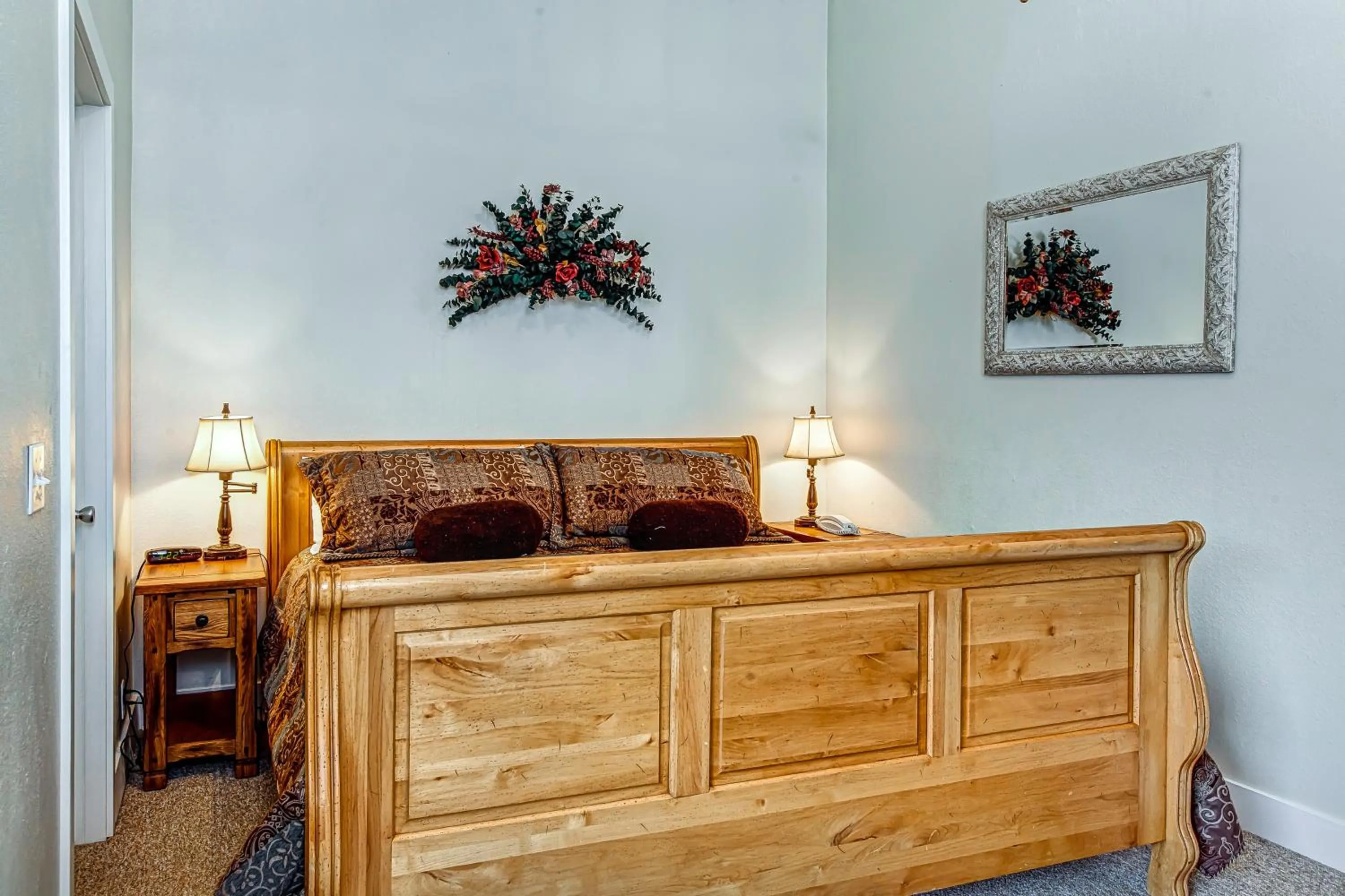 Bed in Fireside Retreat