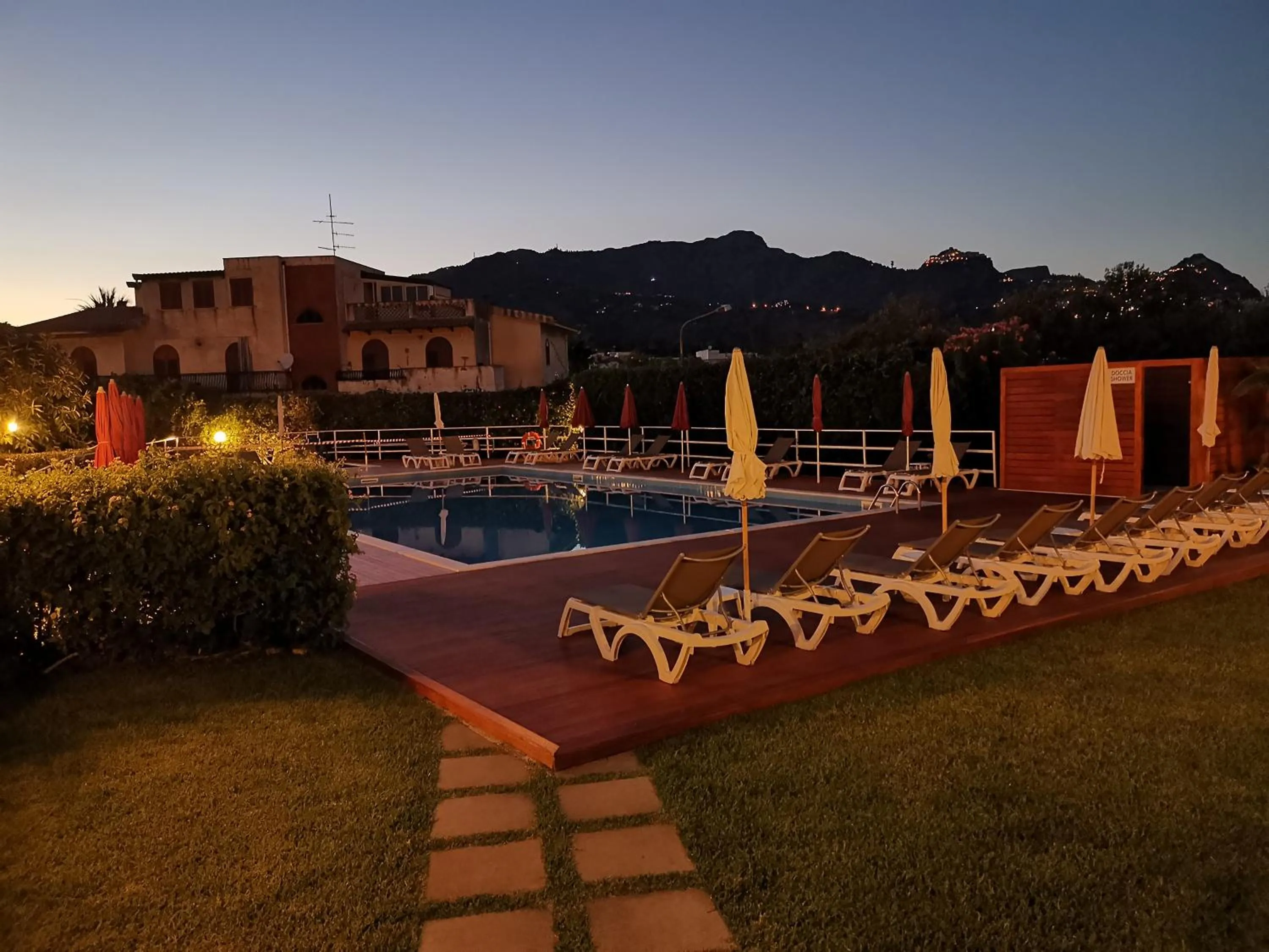 Pool view in Residence Villa Giardini