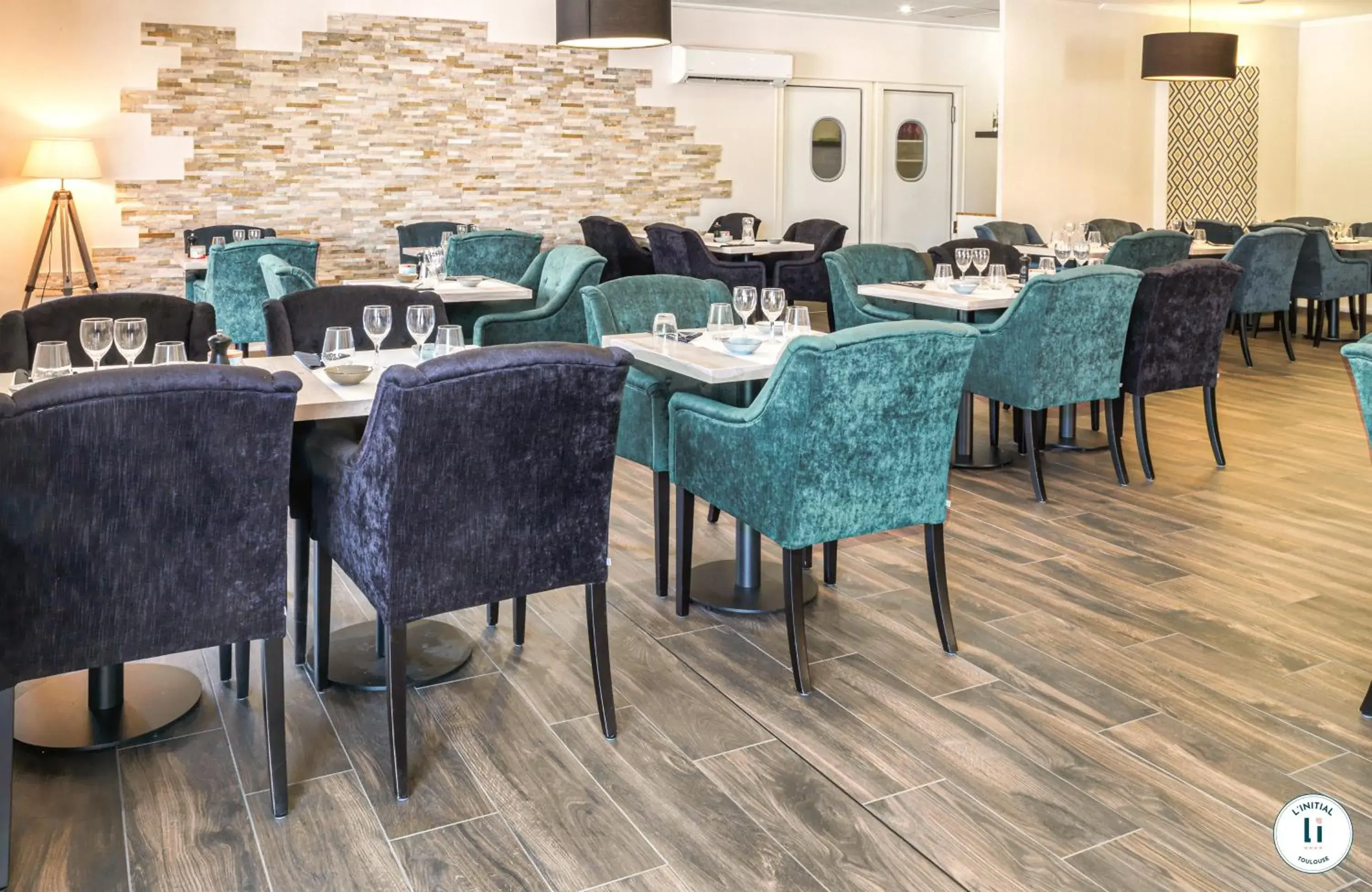 Restaurant/places to eat in L'Initial Restaurant/places to eat in L'Initial