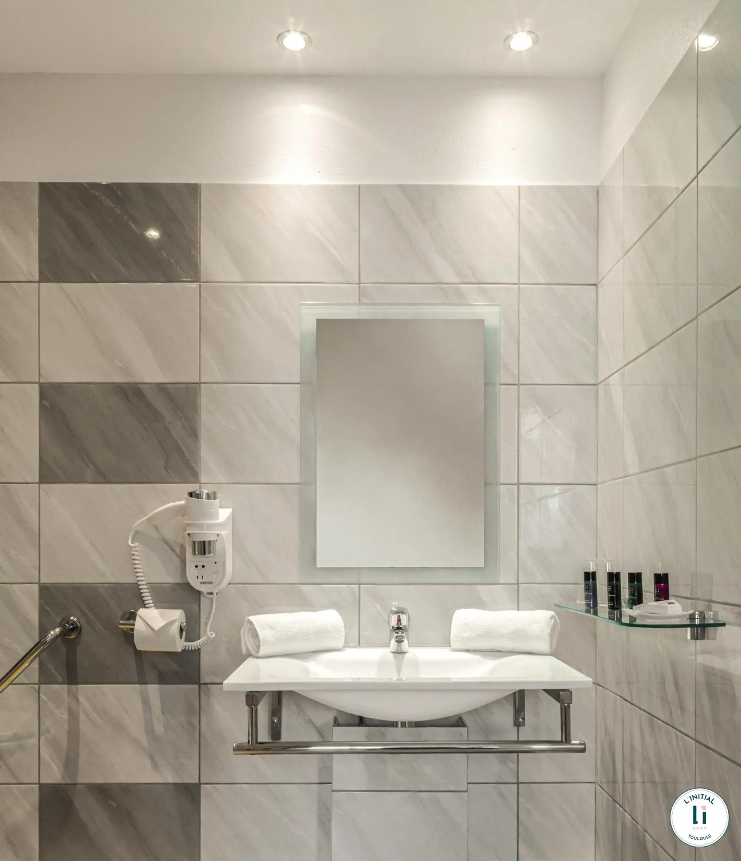 Bathroom in L'Initial Bathroom in L'Initial