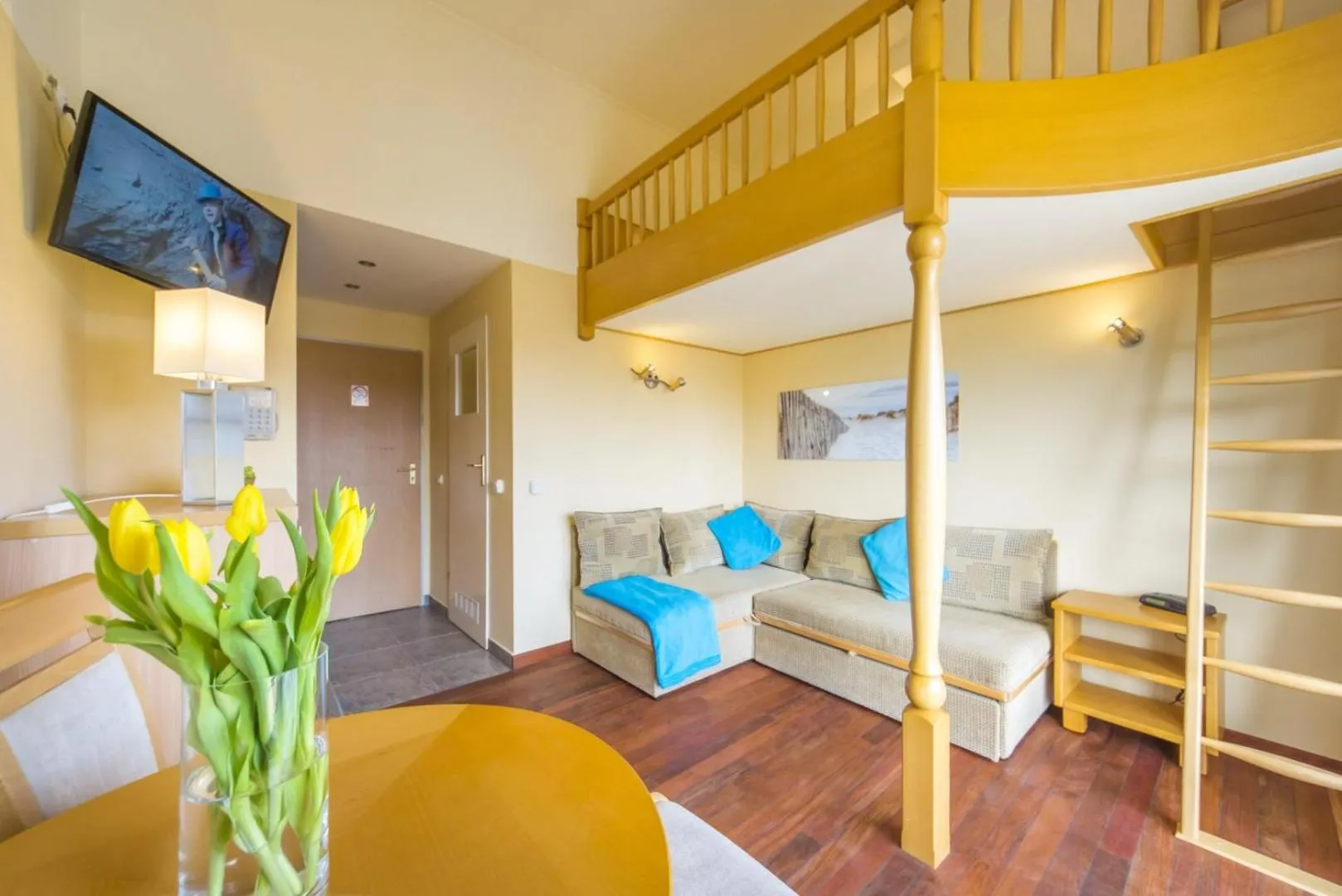 Balcony/Terrace, Bed in Dom Wypoczynkowy Oskar Jastrzębia Góra