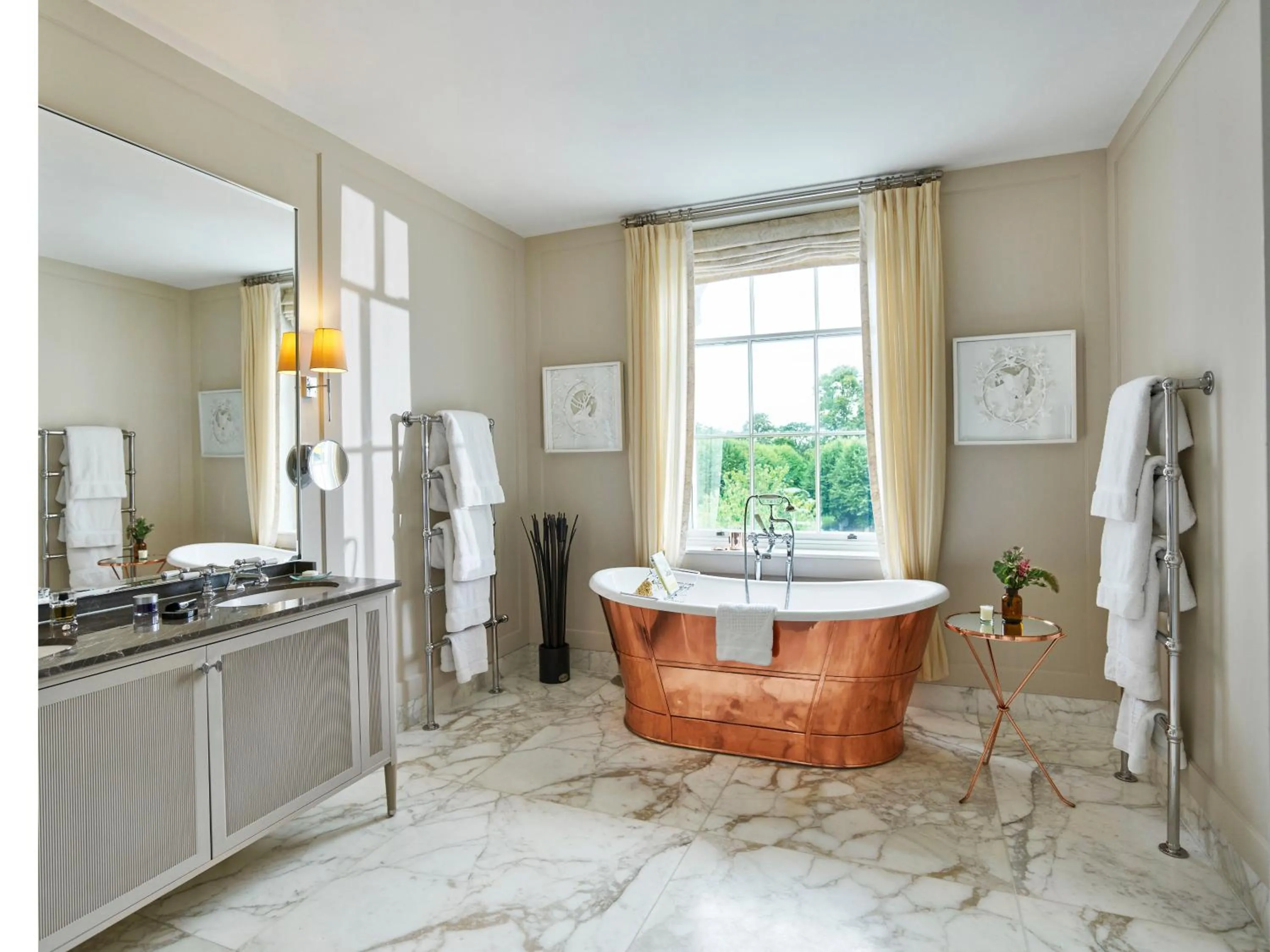 Bathroom in Coworth Park - Dorchester Collection