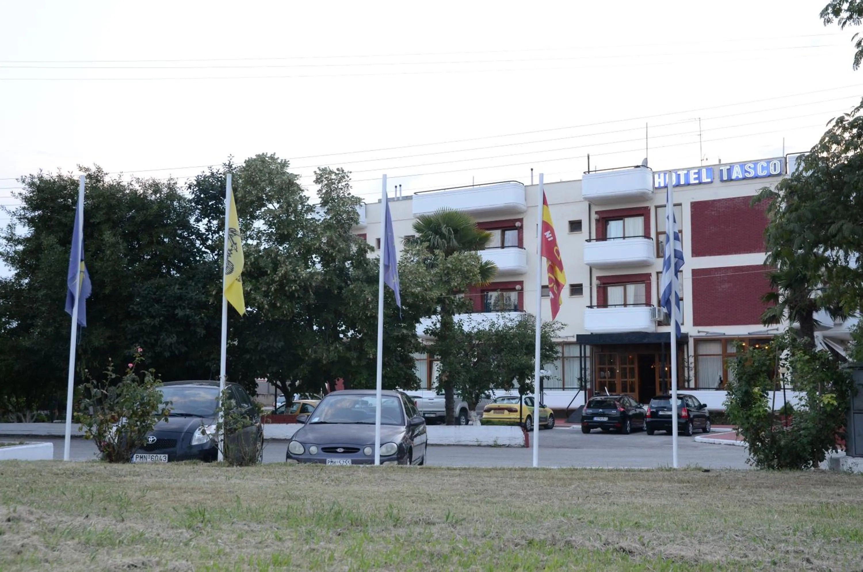 Property building in Hotel Villa Tasko