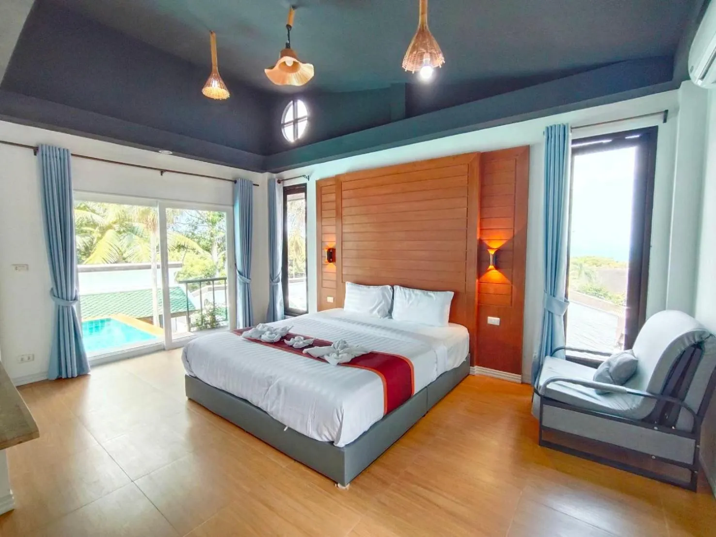 Bed in Sasitara Residence