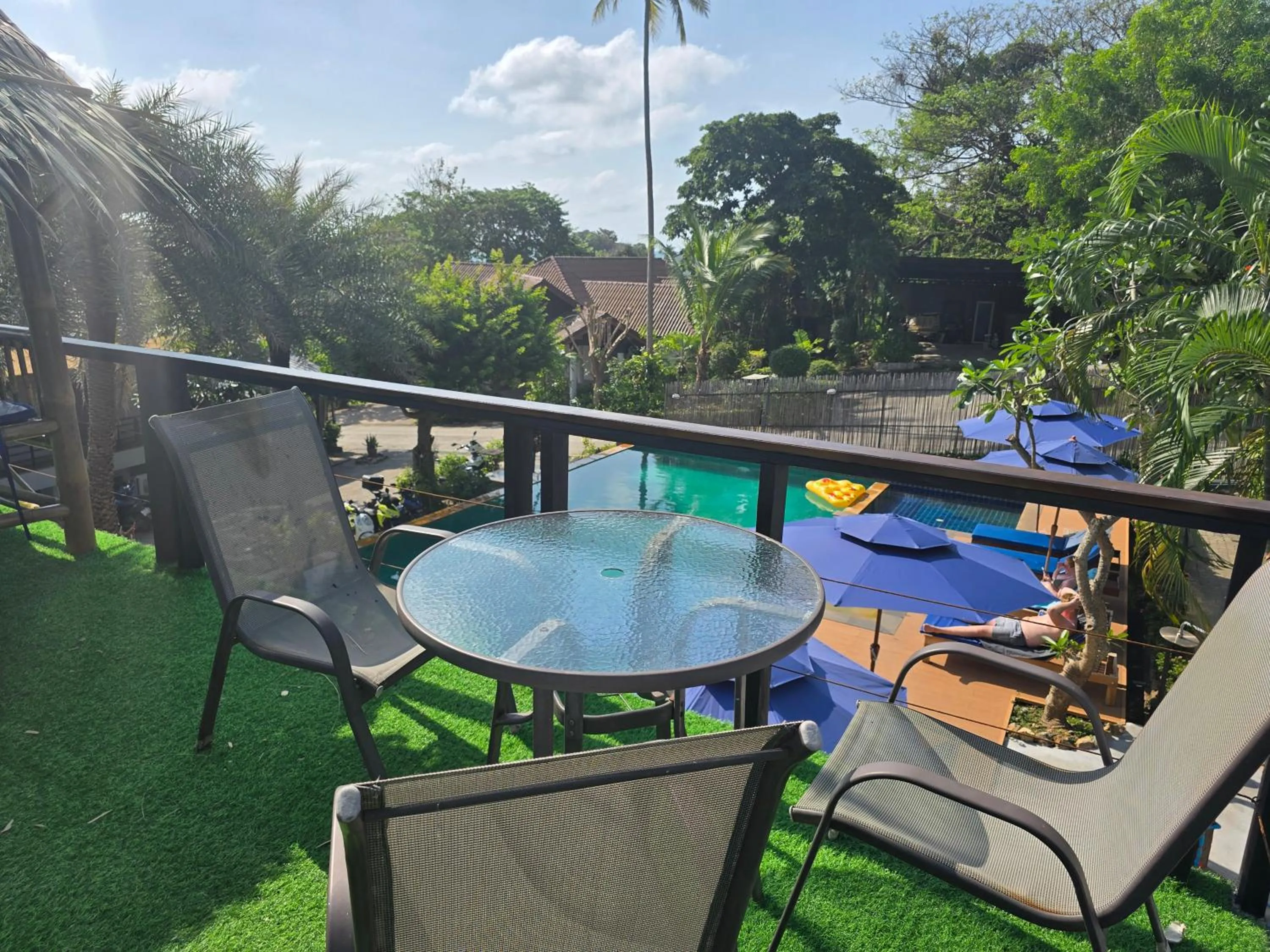 Seating area in Sasitara Residence
