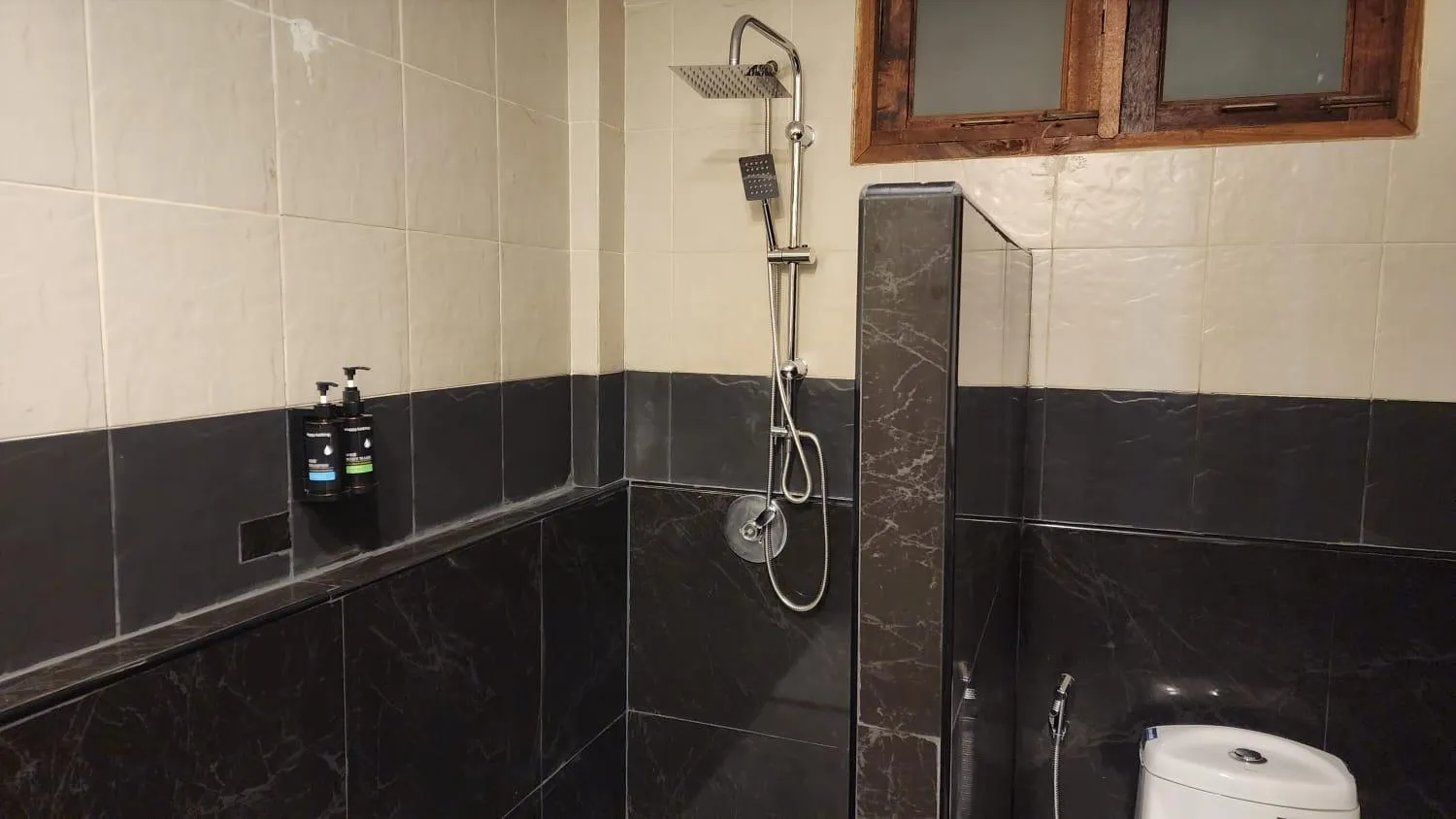 Bathroom in Sasitara Residence