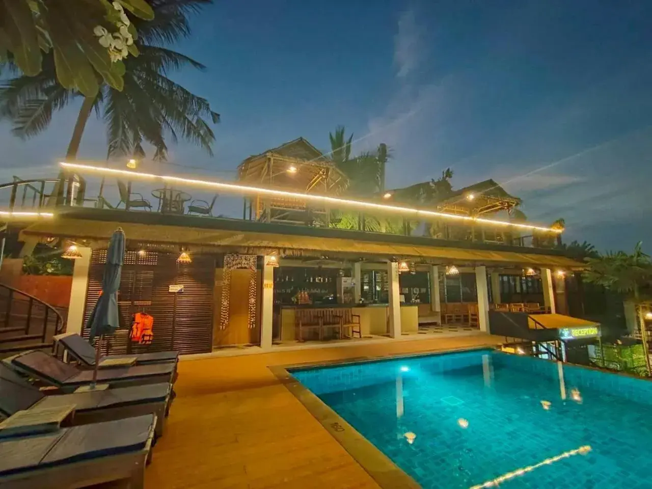 Restaurant/places to eat in Sasitara Residence Restaurant/places to eat in Sasitara Residence