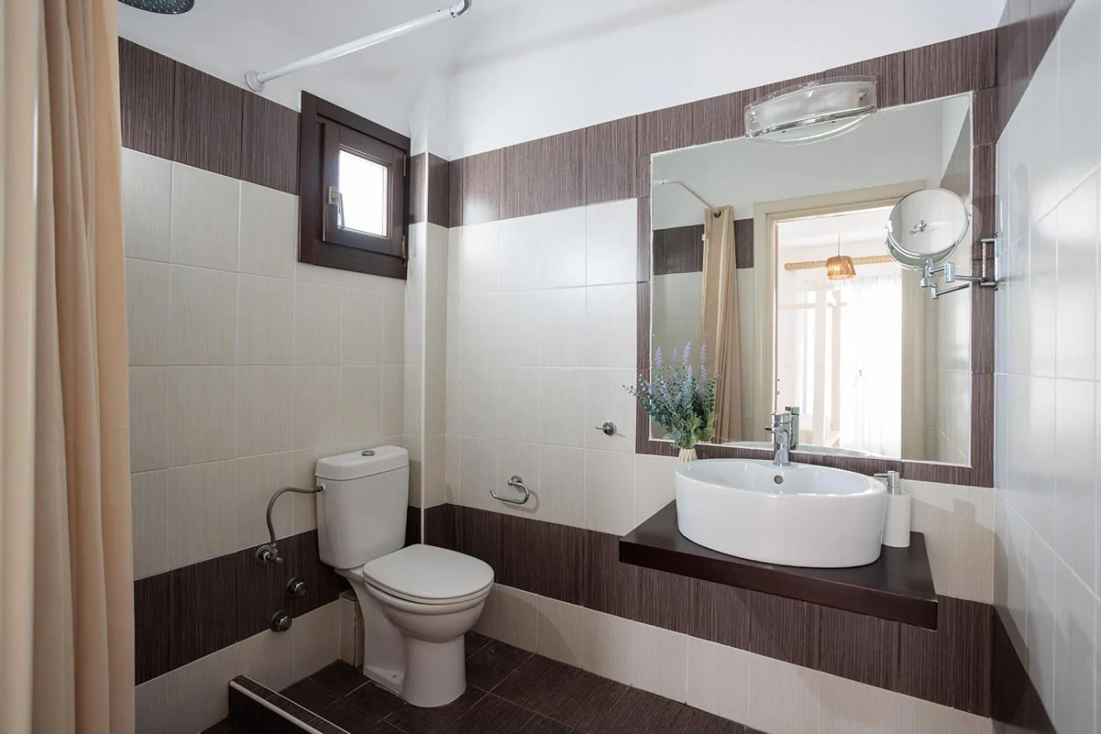 Shower in Anemomilos Beach hotel