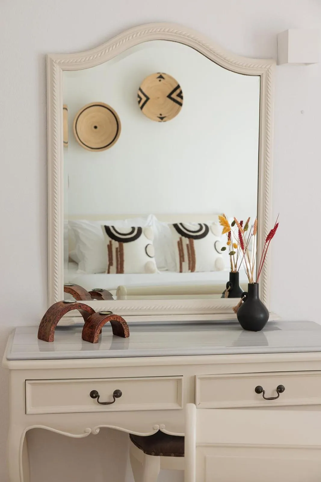 Decorative detail in Anemomilos Beach hotel